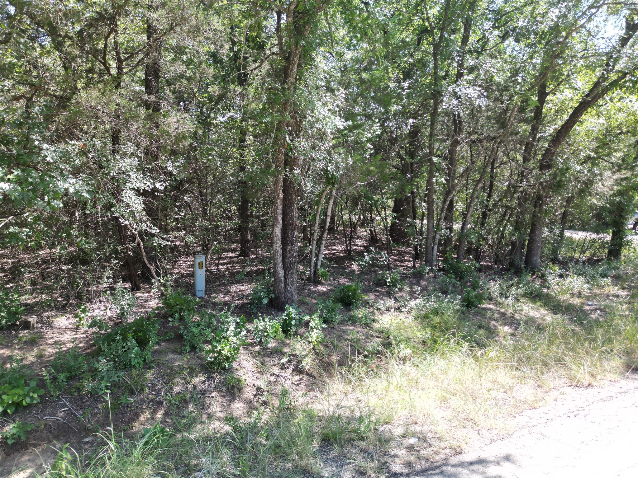 Property photo 04 of 3613 Utah Trail, Granbury, TX 76048 | MLS #21148888