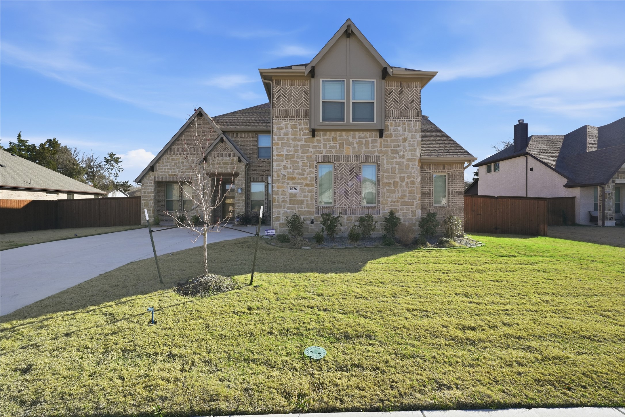 Property photo 01 of 1026 Stillmeade Drive, Midlothian, TX 76065 | MLS #21149009