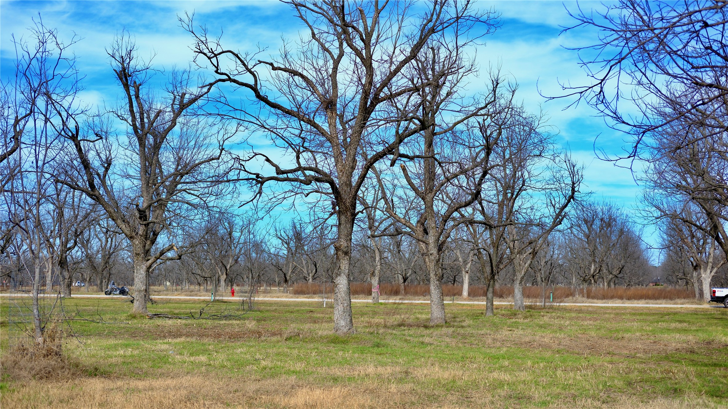 Property photo 01 of 1625 Earhart Drive, Granbury, TX 76049 | MLS #21149769