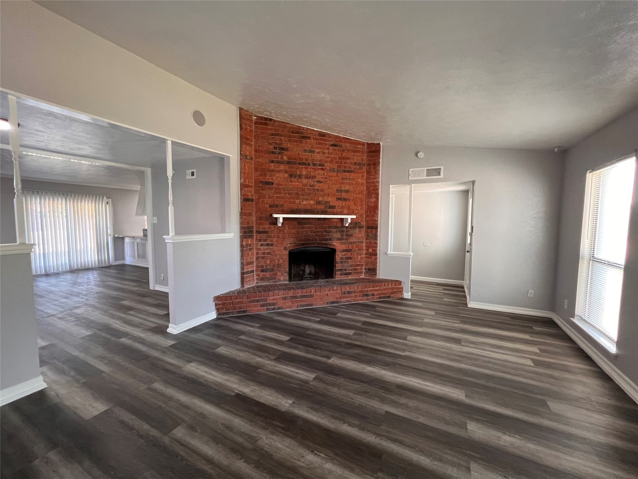Property photo 01 of 8506 Woodside Road, Rowlett, TX 75088 | MLS #21149792