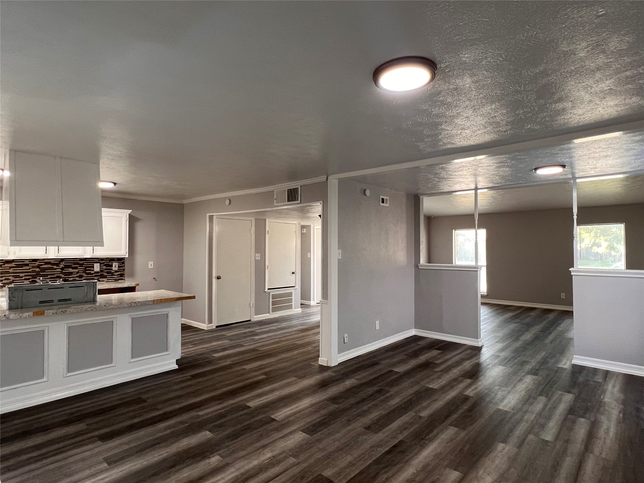 Property photo 03 of 8506 Woodside Road, Rowlett, TX 75088 | MLS #21149792
