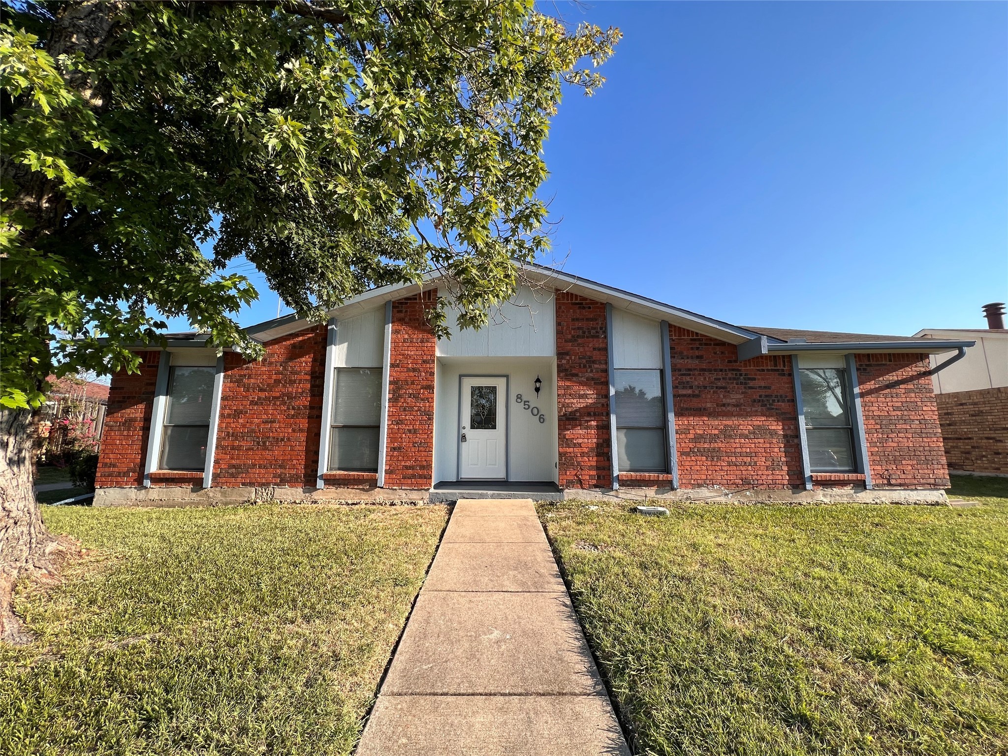 8506 Woodside Road, Rowlett, TX, 75088