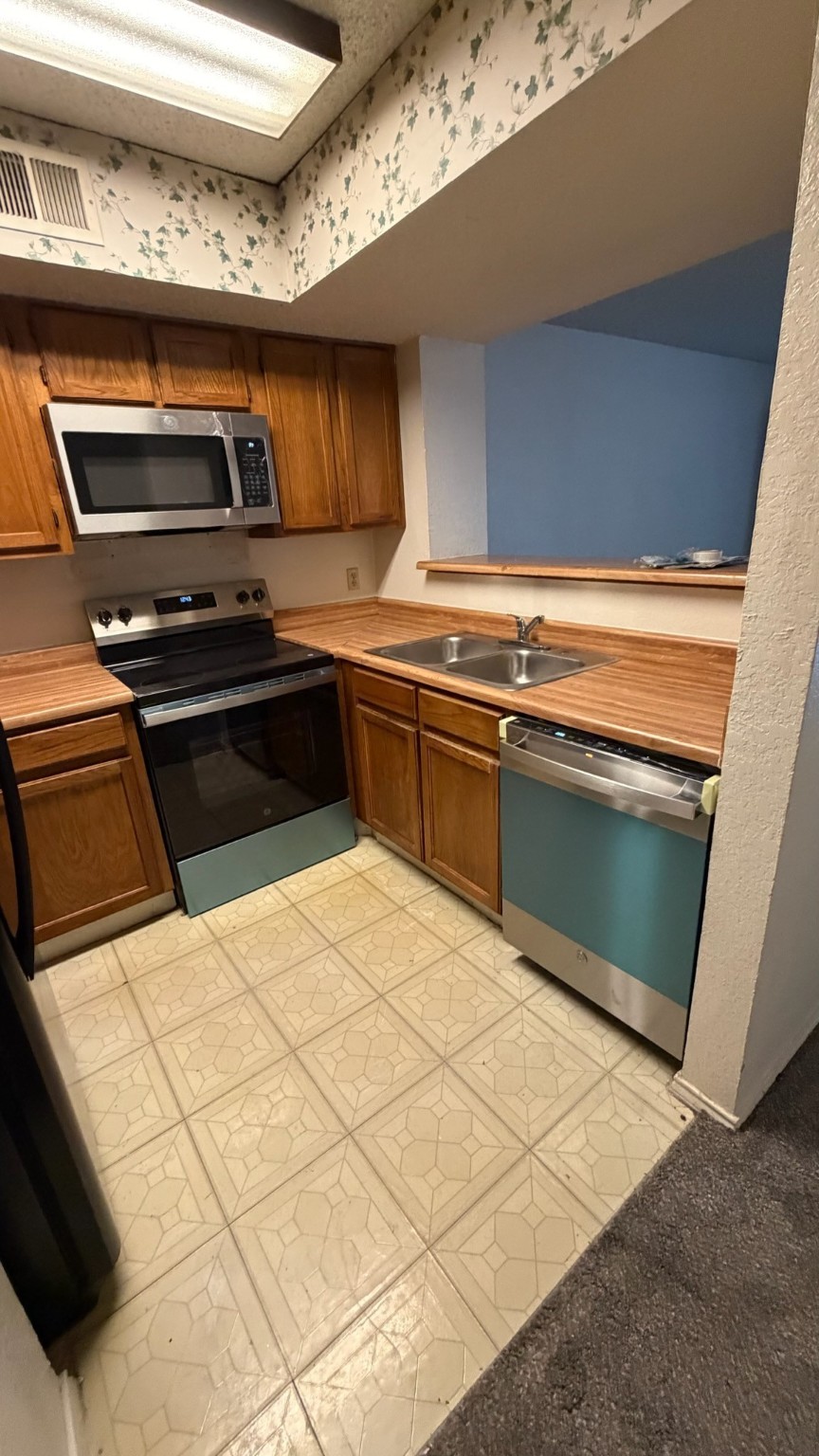 Property photo 02 of 2300 Balsam Drive UNIT G102, Arlington, TX 76006 | MLS #21150343