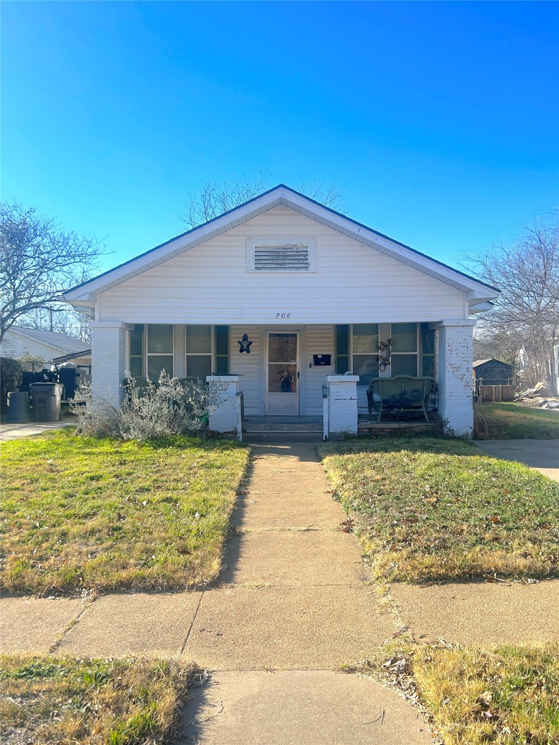 Property photo 01 of 706 Virginia Street, Graham, TX 76450 | MLS #21150715