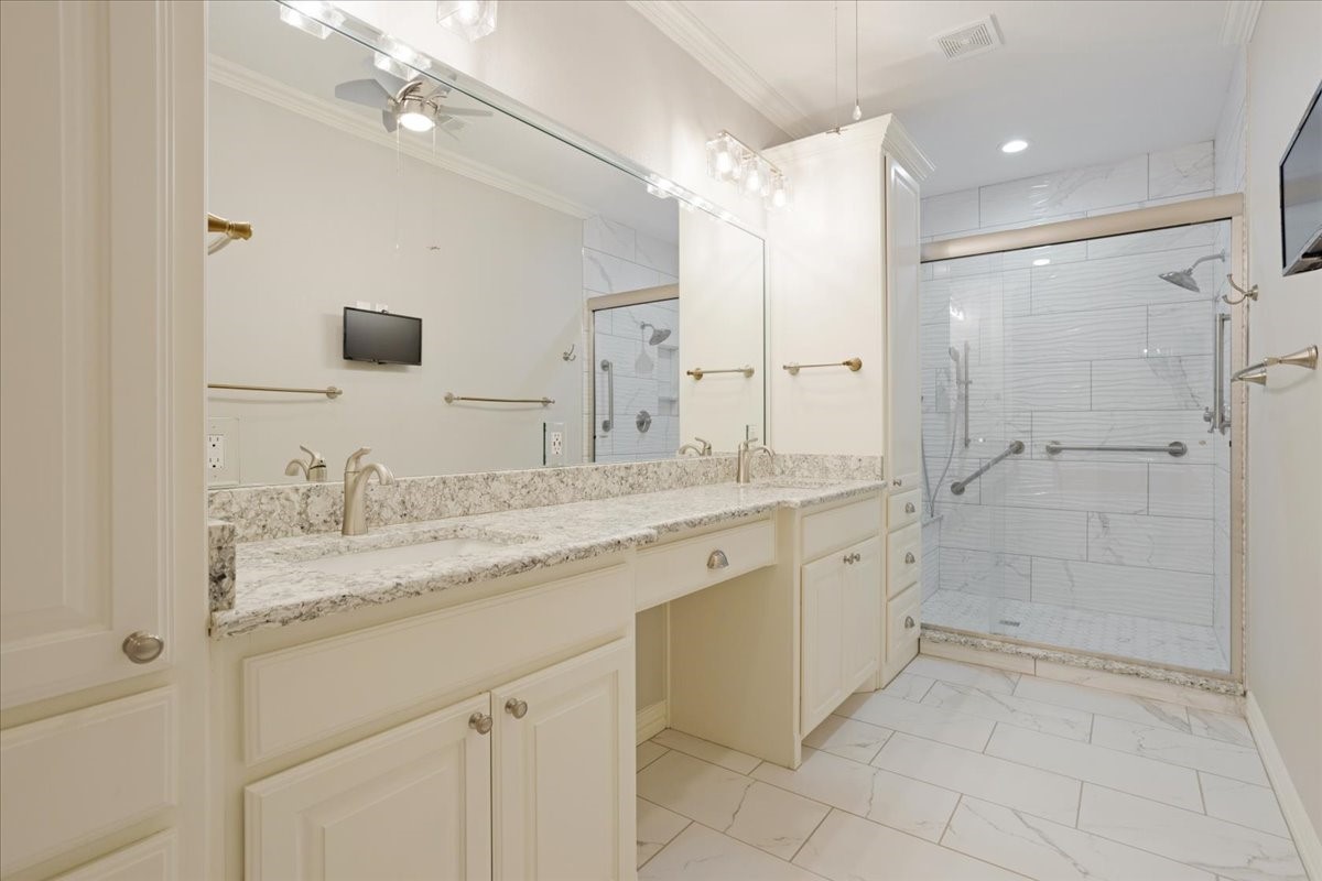 3909 Saddle Creek, Denison, TX, 75020