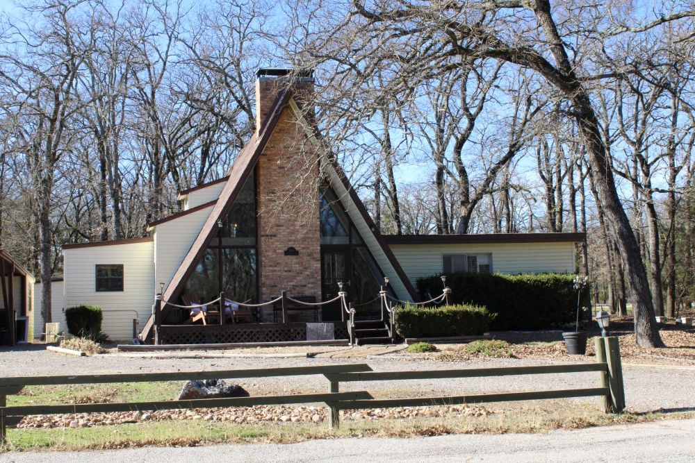 Property photo 01 of 2629 Fox Point Road, Quinlan, TX 75474 | MLS #21150967