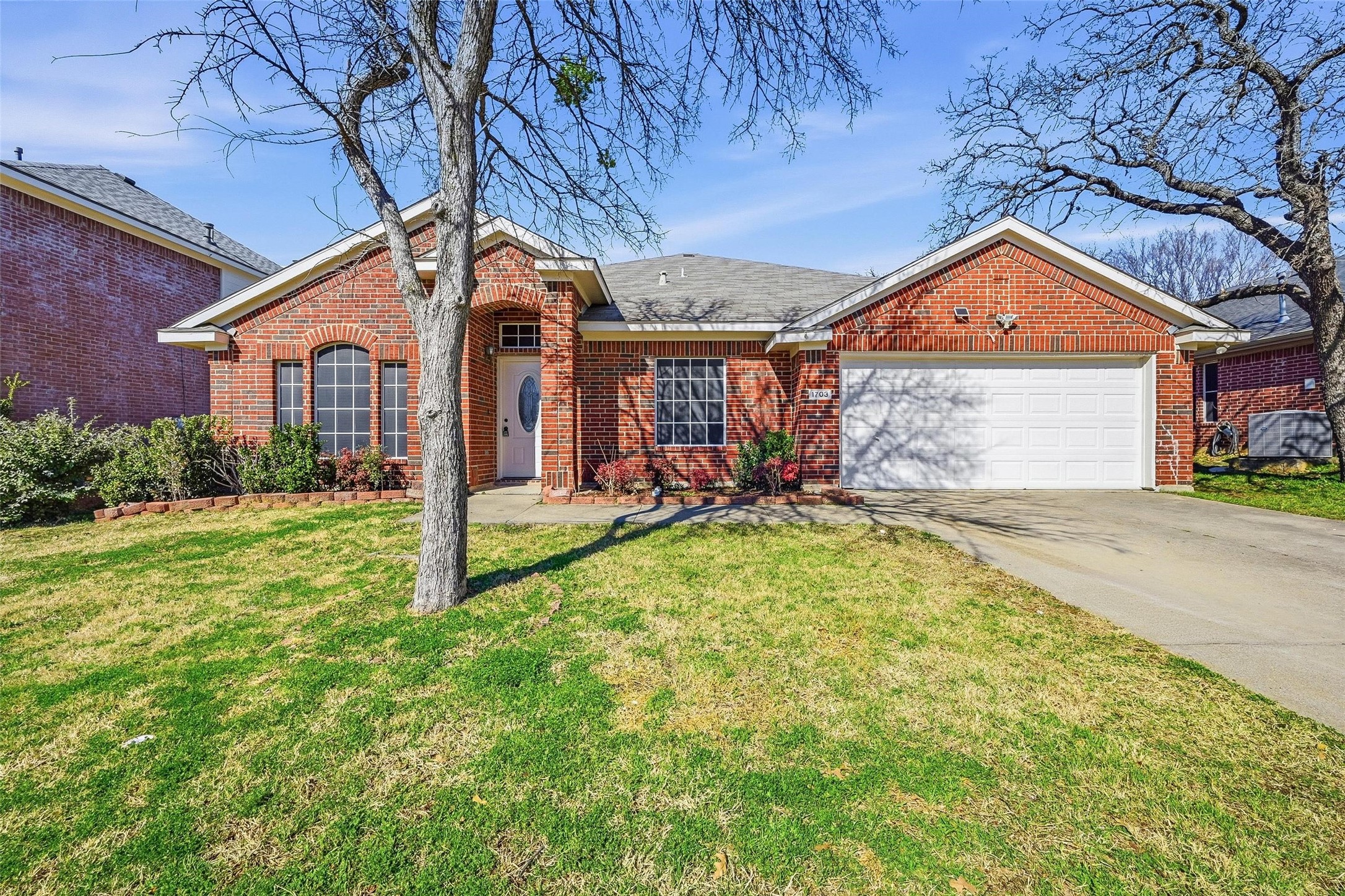 Property photo 01 of 1703 Caladium Drive, Corinth, TX 76210 | MLS #21151444