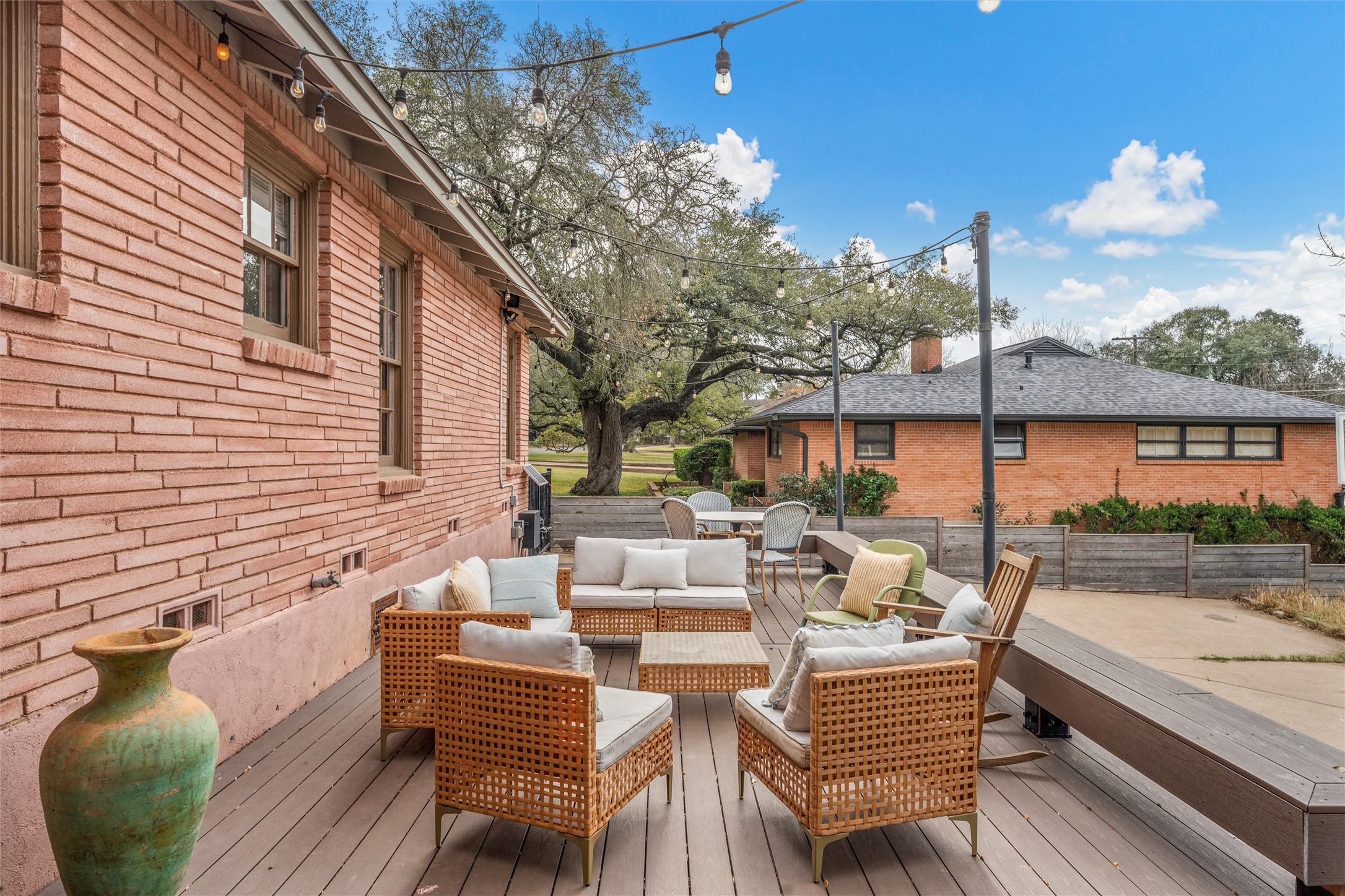 2516 Old Oaks Drive, Waco, TX, 76710