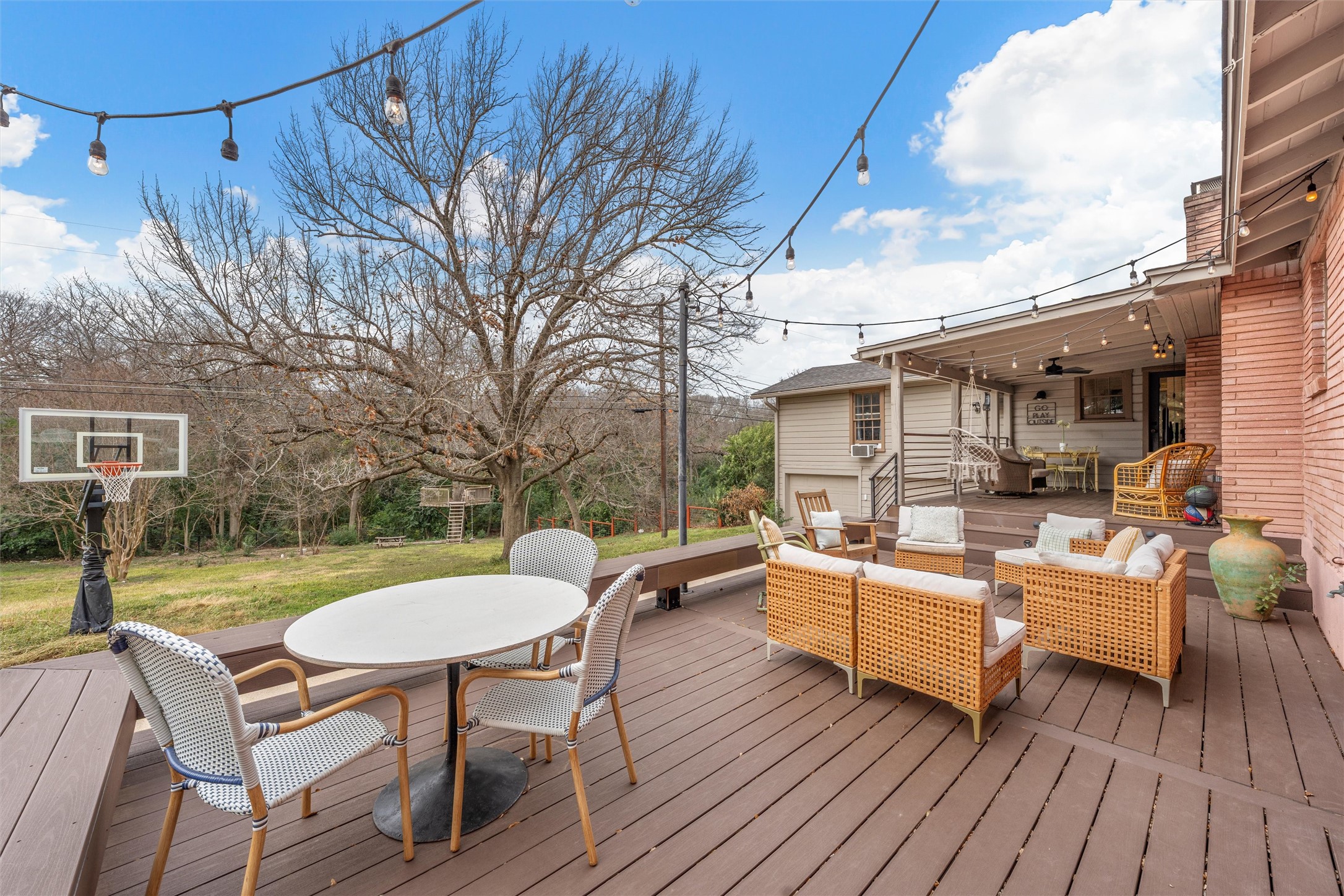 2516 Old Oaks Drive, Waco, TX, 76710