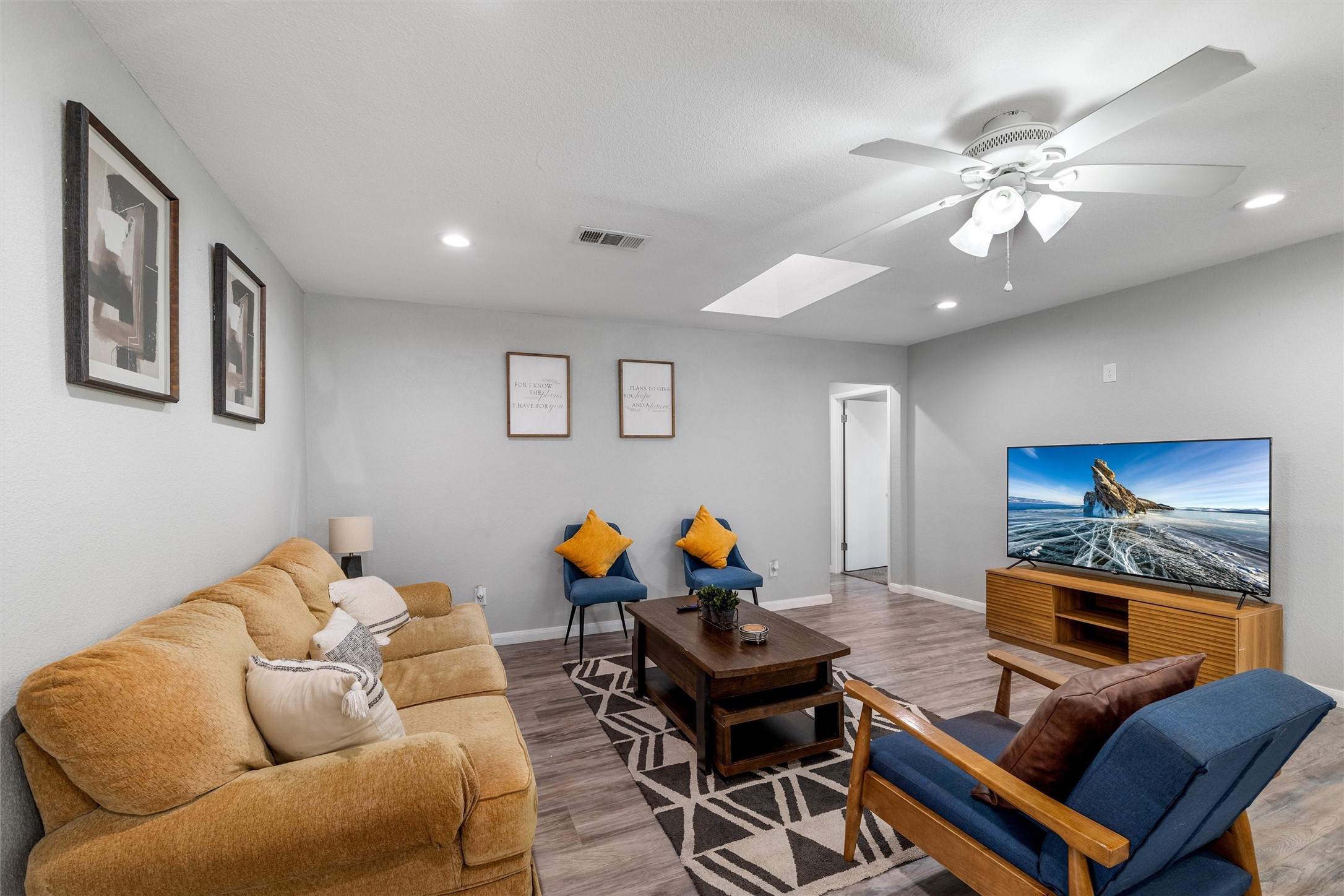 2753 Larkspur Lane, Dallas, TX, 75233