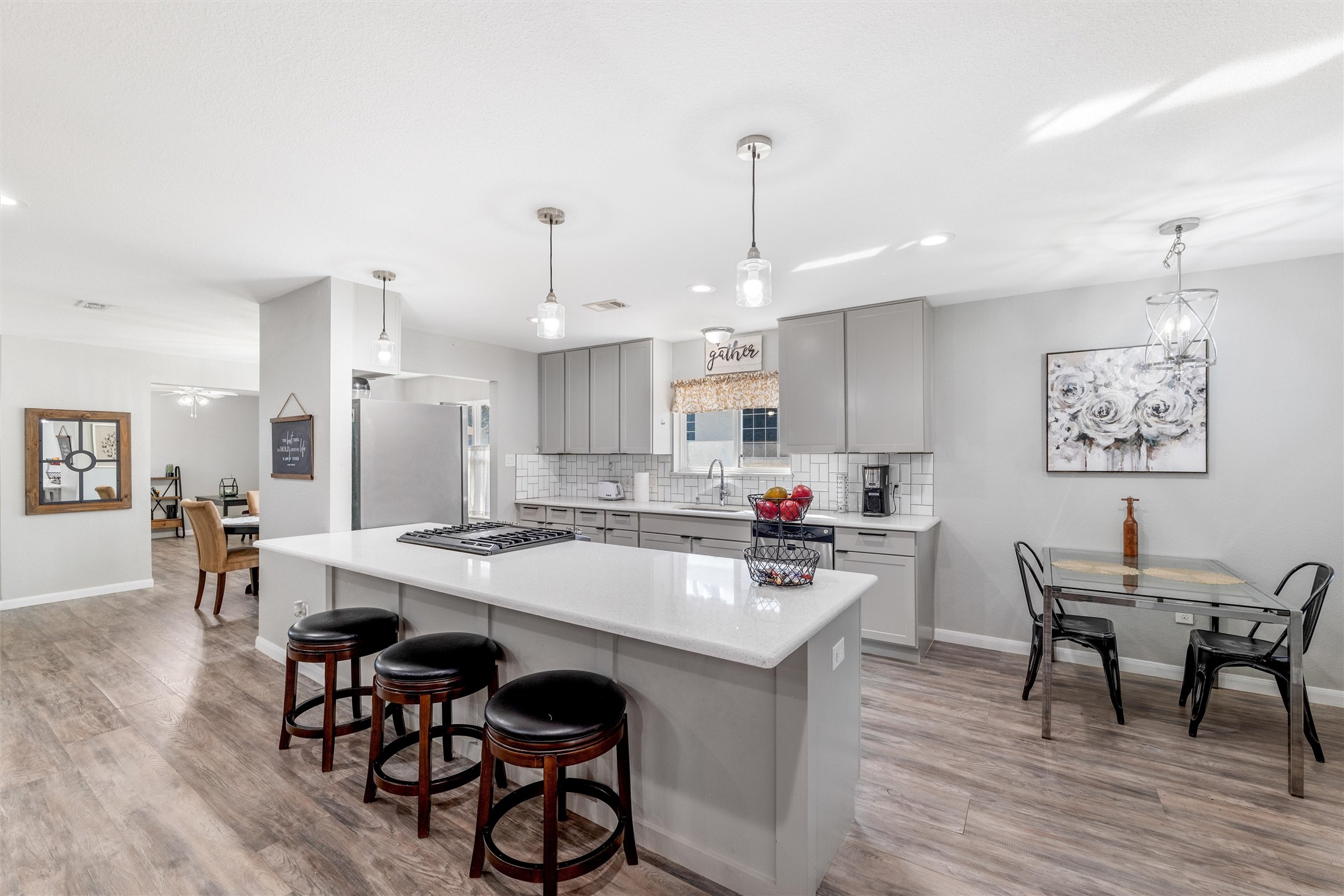 2753 Larkspur Lane, Dallas, TX, 75233