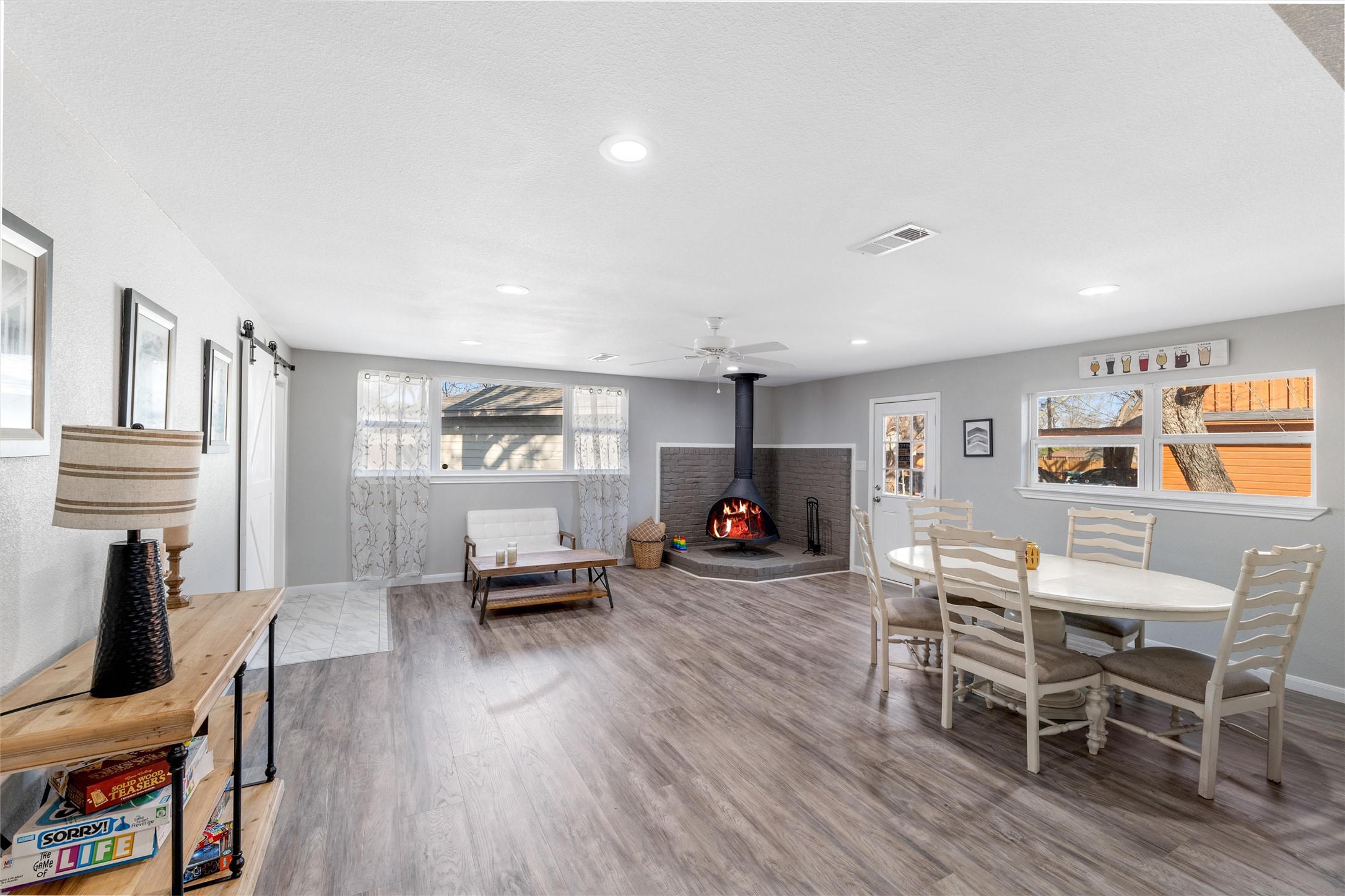 2753 Larkspur Lane, Dallas, TX, 75233