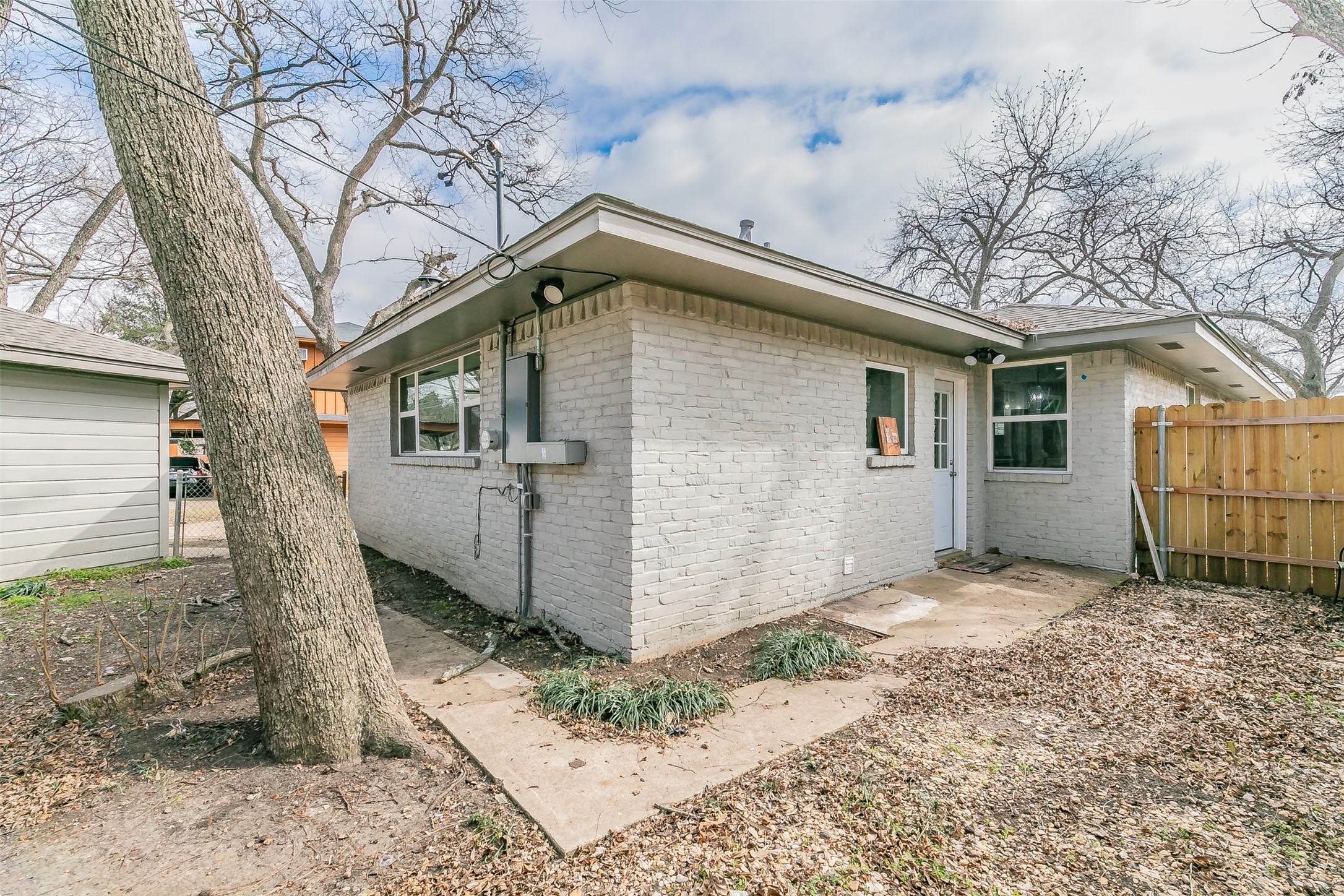 2753 Larkspur Lane, Dallas, TX, 75233