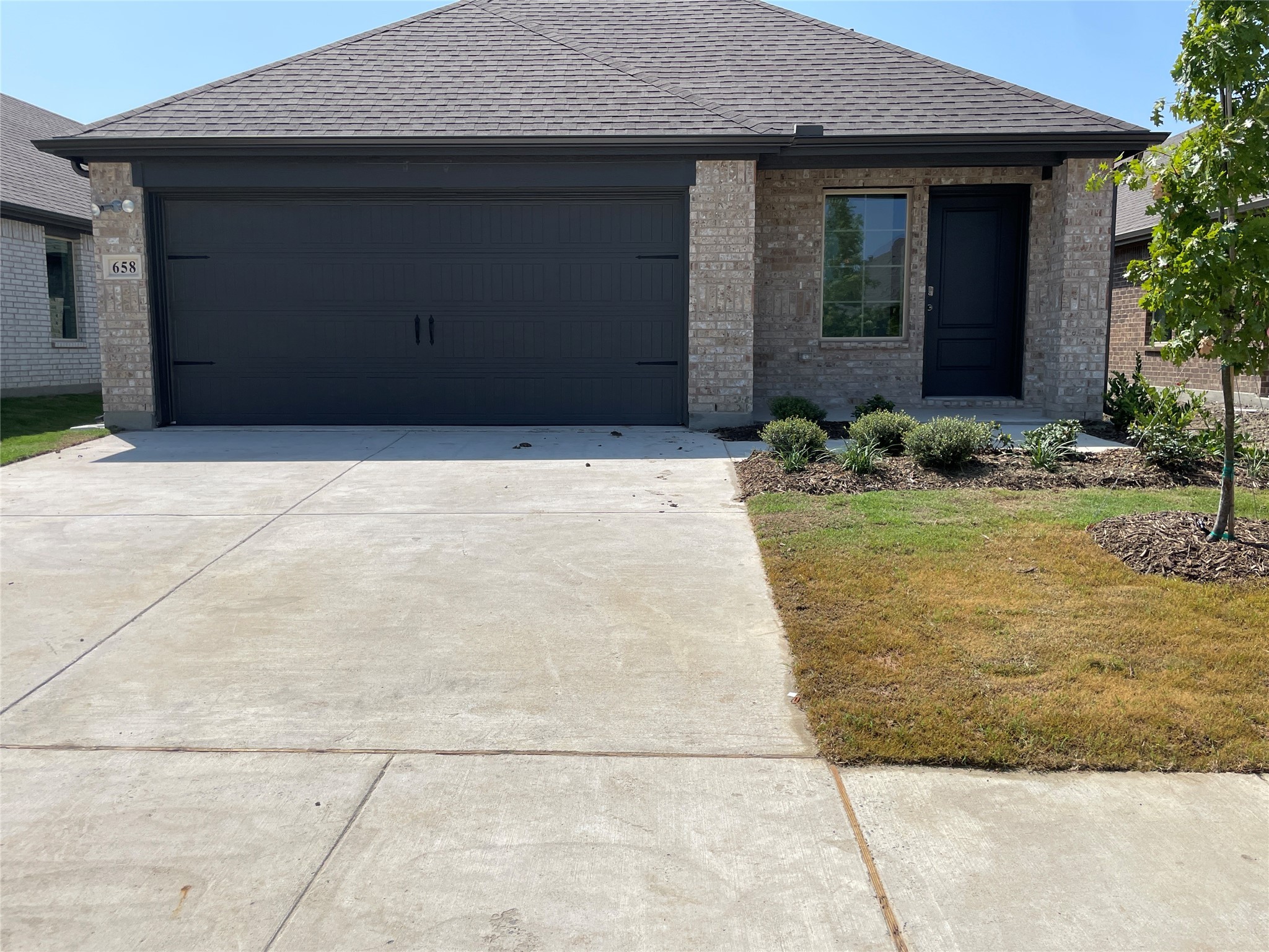 Property photo 01 of 658 Walkabout Place, Lavon, TX 75166 | MLS #21152990