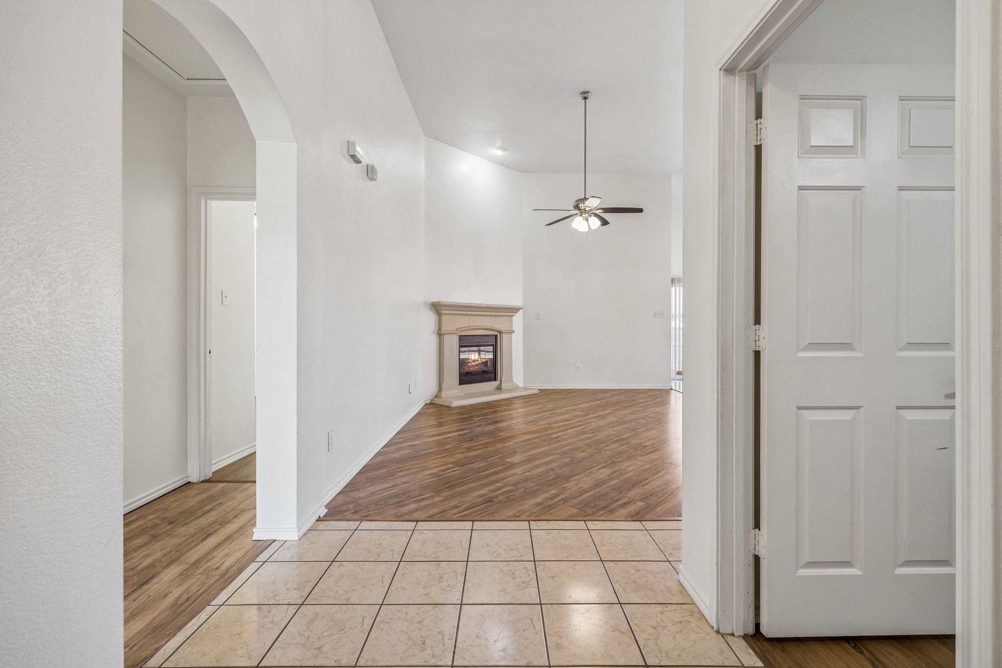 9528 Willow Branch Way, Fort Worth, TX, 76036