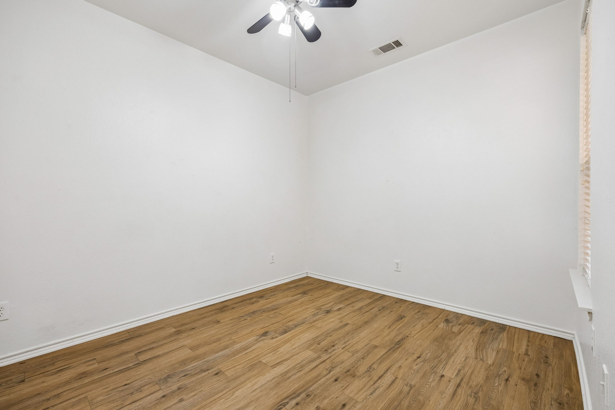 9528 Willow Branch Way, Fort Worth, TX, 76036