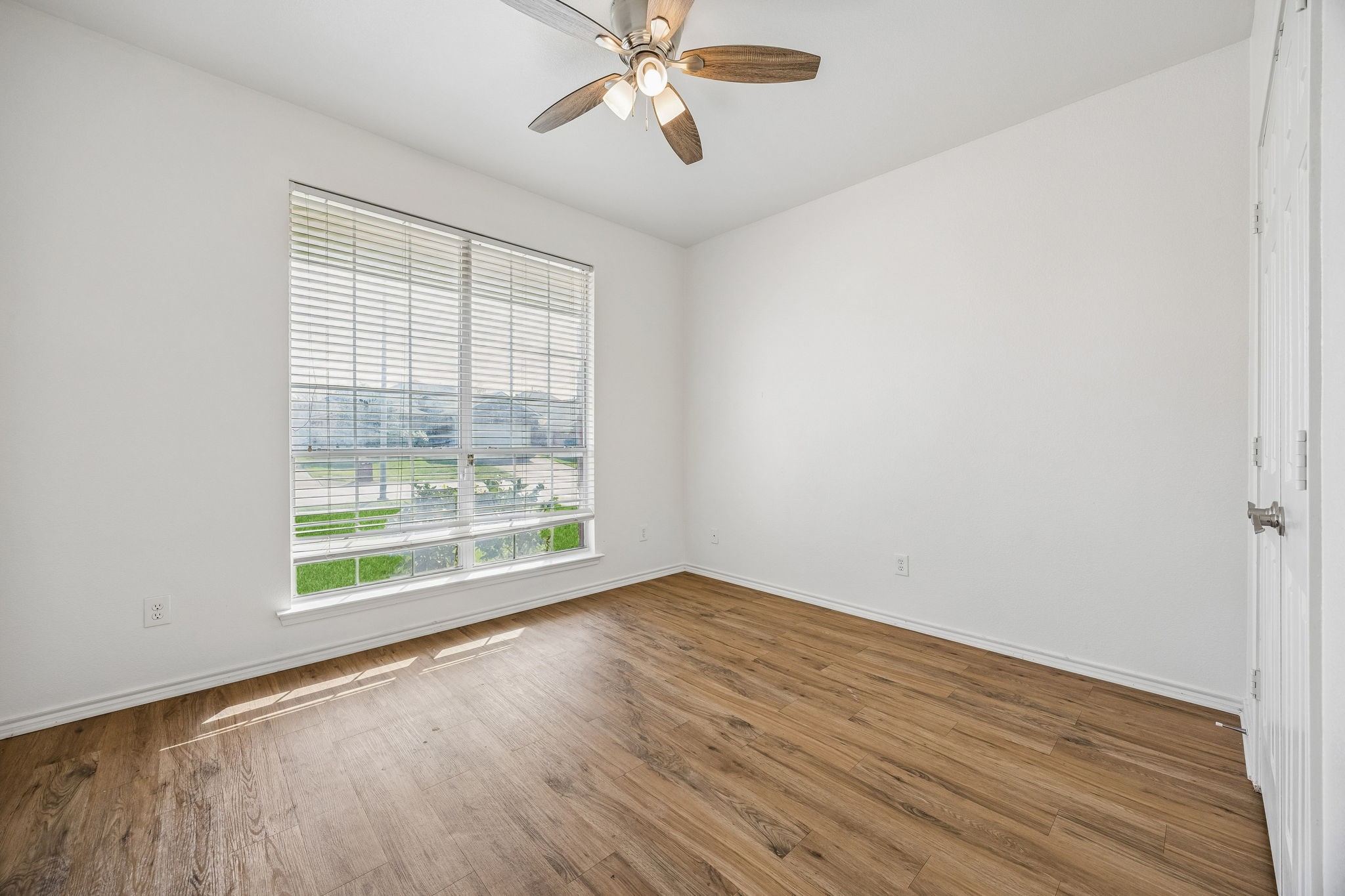 9528 Willow Branch Way, Fort Worth, TX, 76036