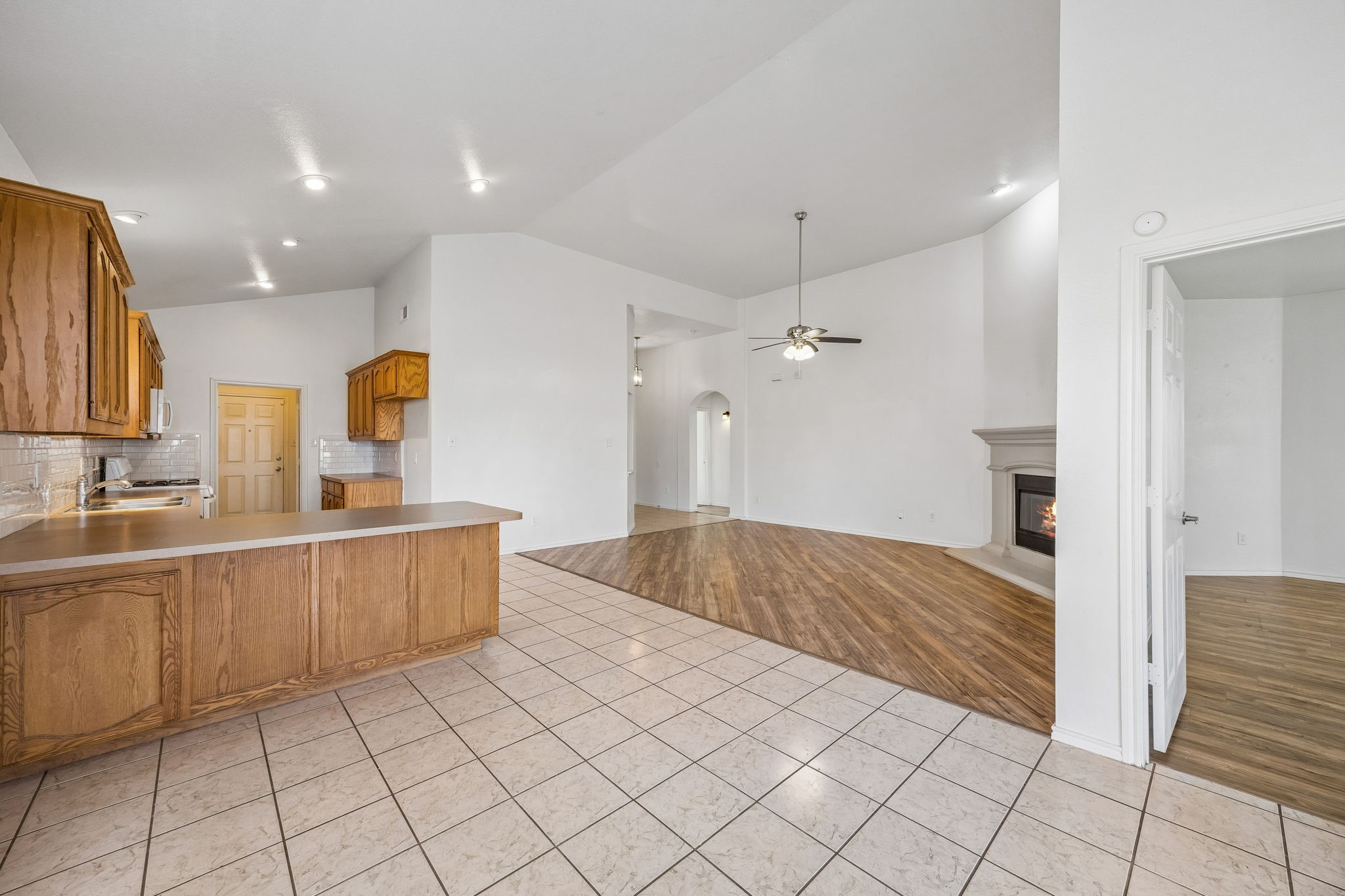 9528 Willow Branch Way, Fort Worth, TX, 76036