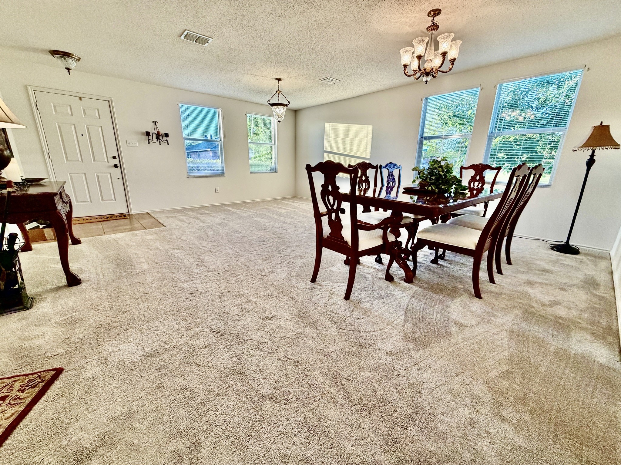 Property photo 03 of 3214 Friesian Court, Denton, TX 76210 | MLS #21153332