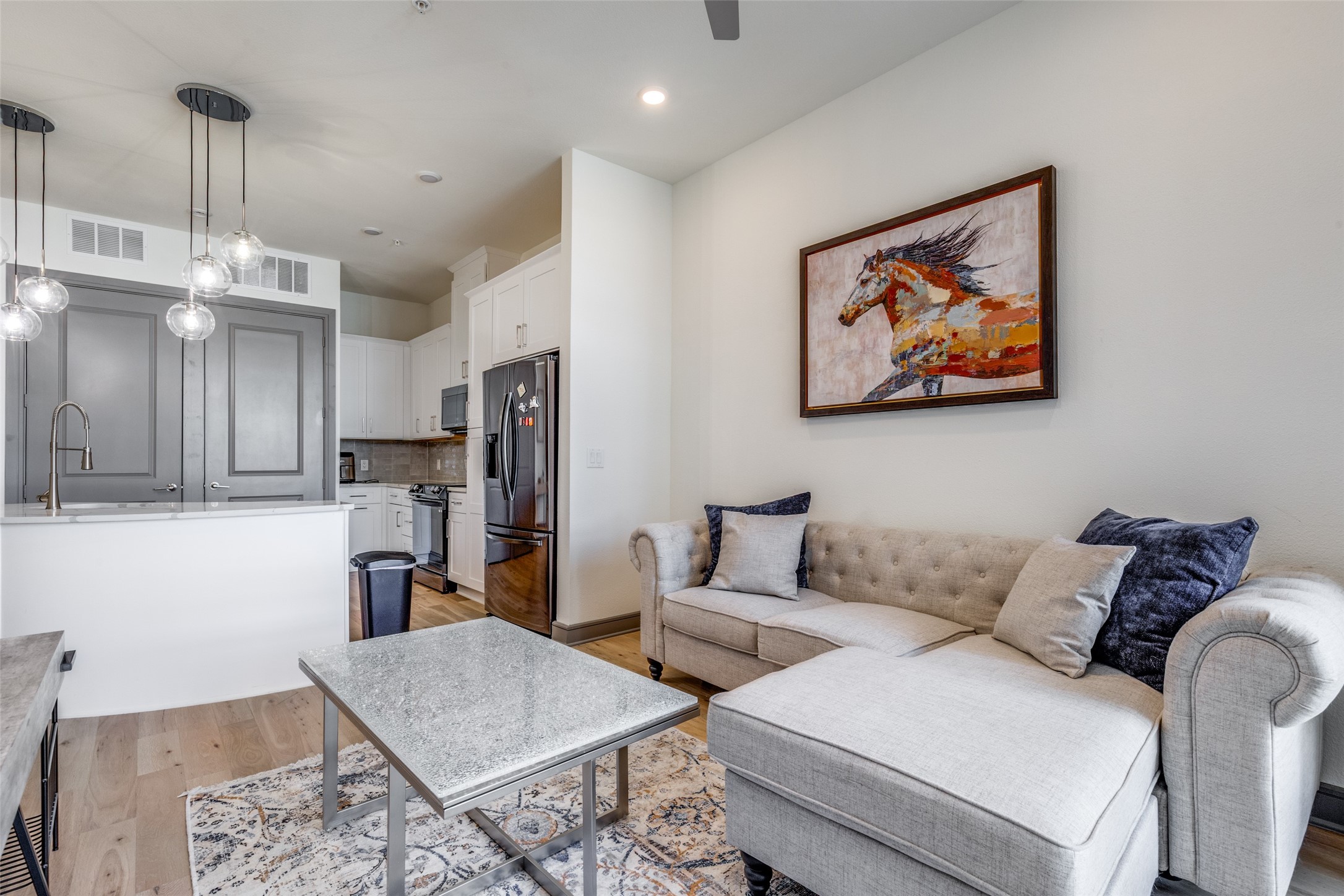 Property photo 02 of 2700 Old Denton Road UNIT 3350, Carrollton, TX 75007 | MLS #21153378