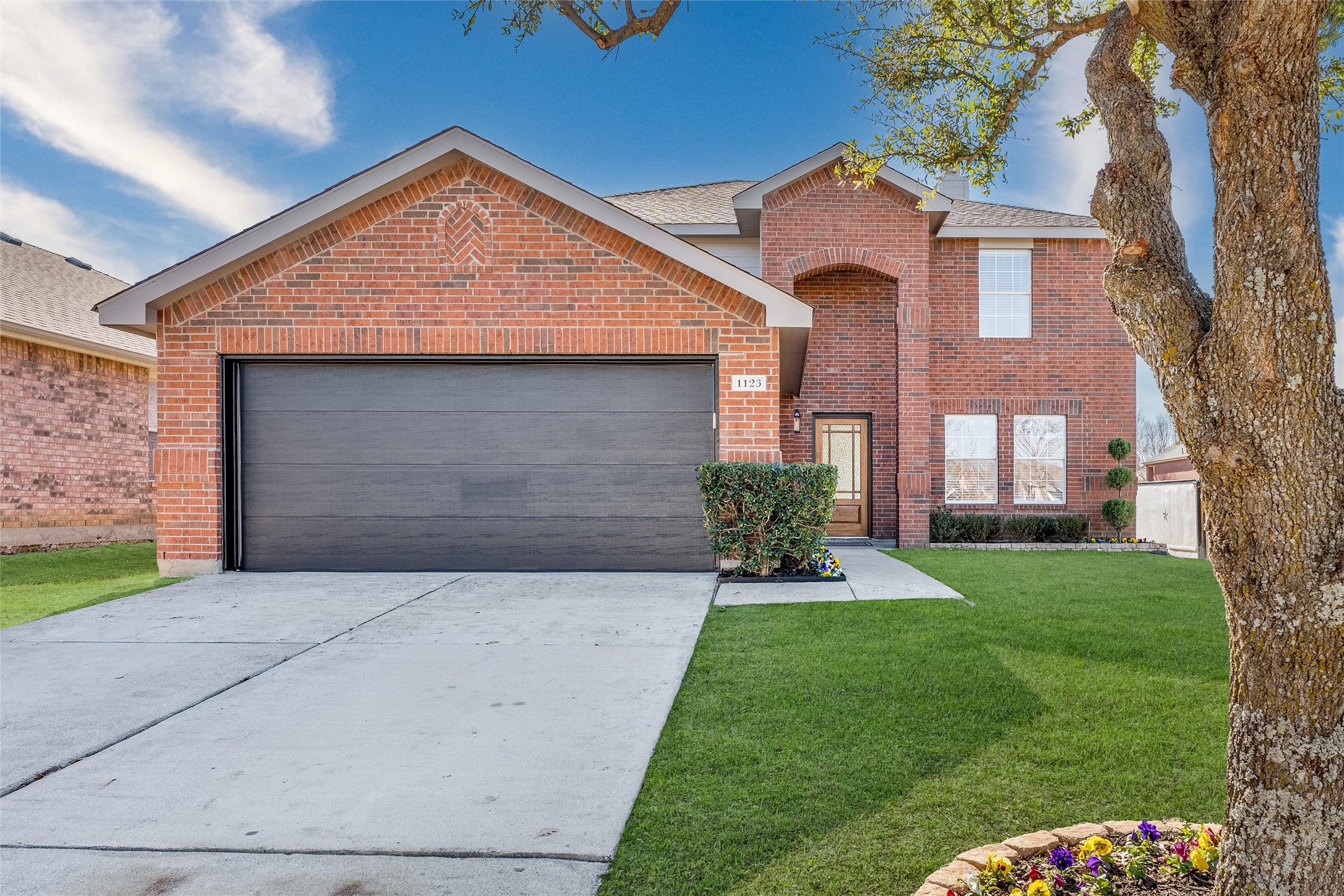 Property photo 01 of 1123 Caroline Drive, Princeton, TX 75407 | MLS #21153454