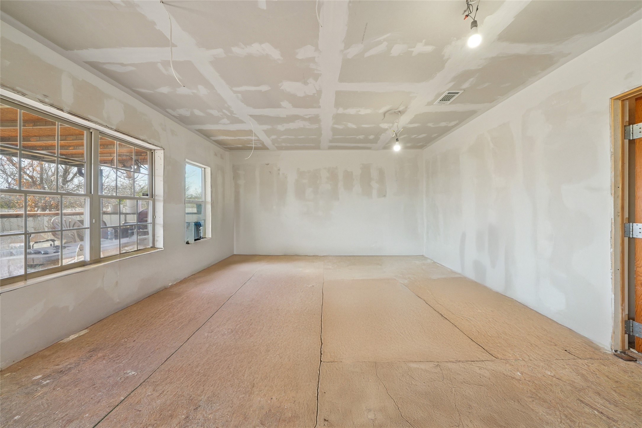 21896 County Road 4072, Kemp, TX, 75143