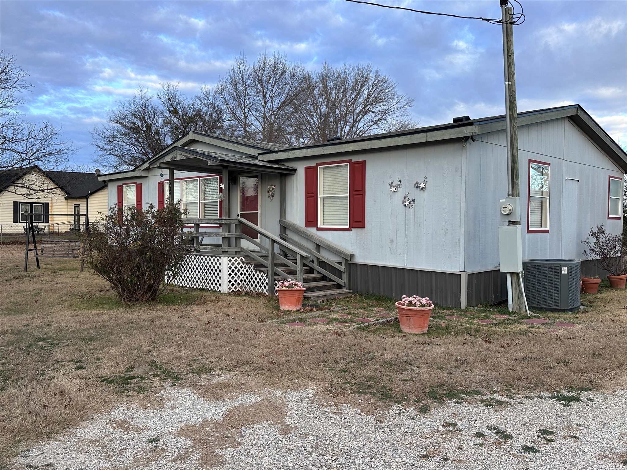 Property photo 01 of 307 W Division Street, Graford, TX 76449 | MLS #21153596