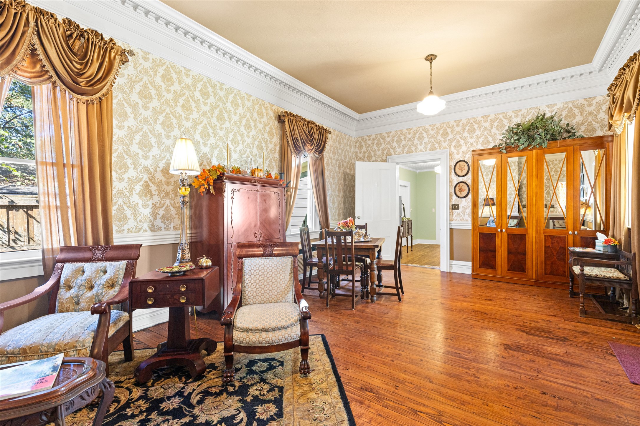 203 E Dixon Street, Jefferson, TX, 75657