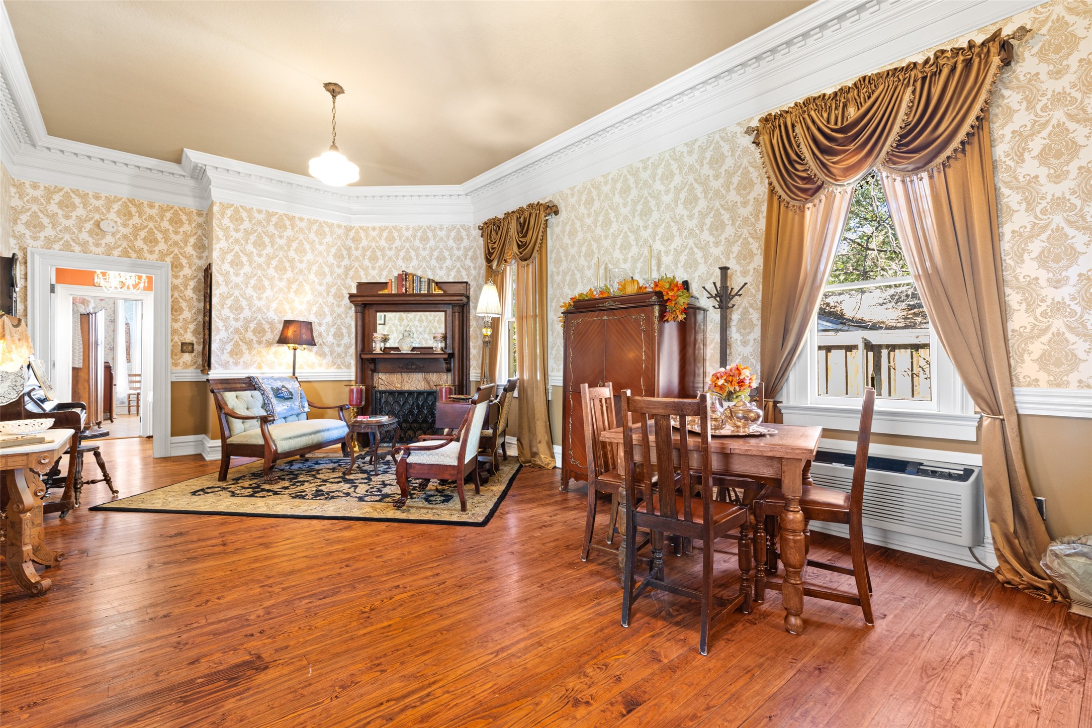 203 E Dixon Street, Jefferson, TX, 75657