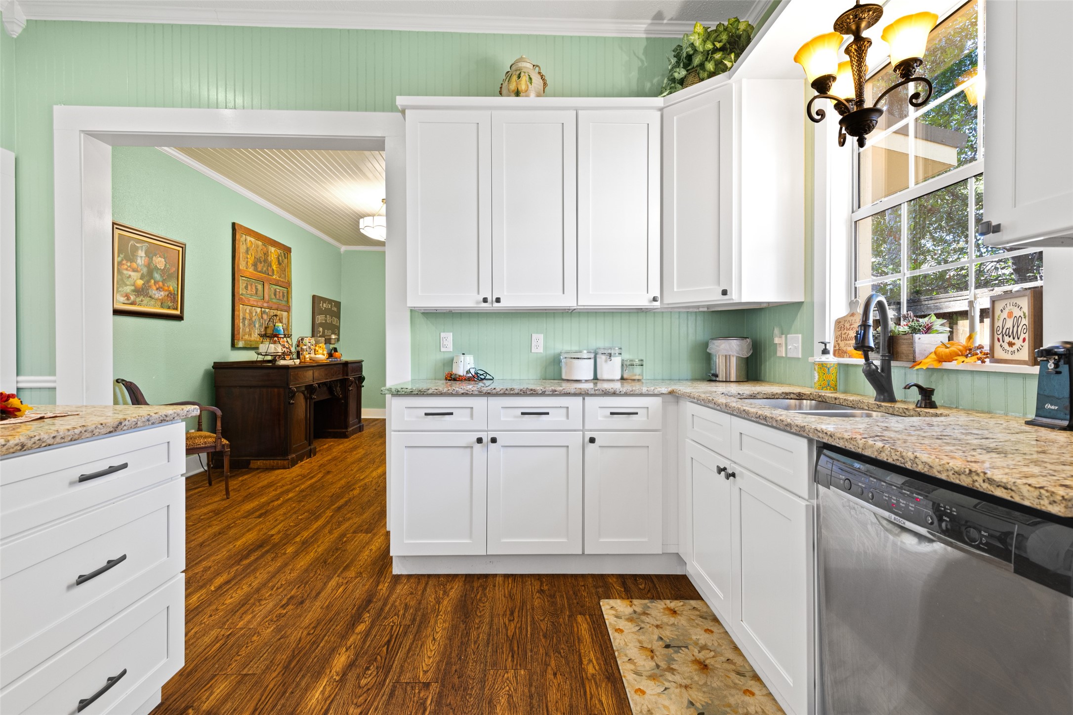 203 E Dixon Street, Jefferson, TX, 75657
