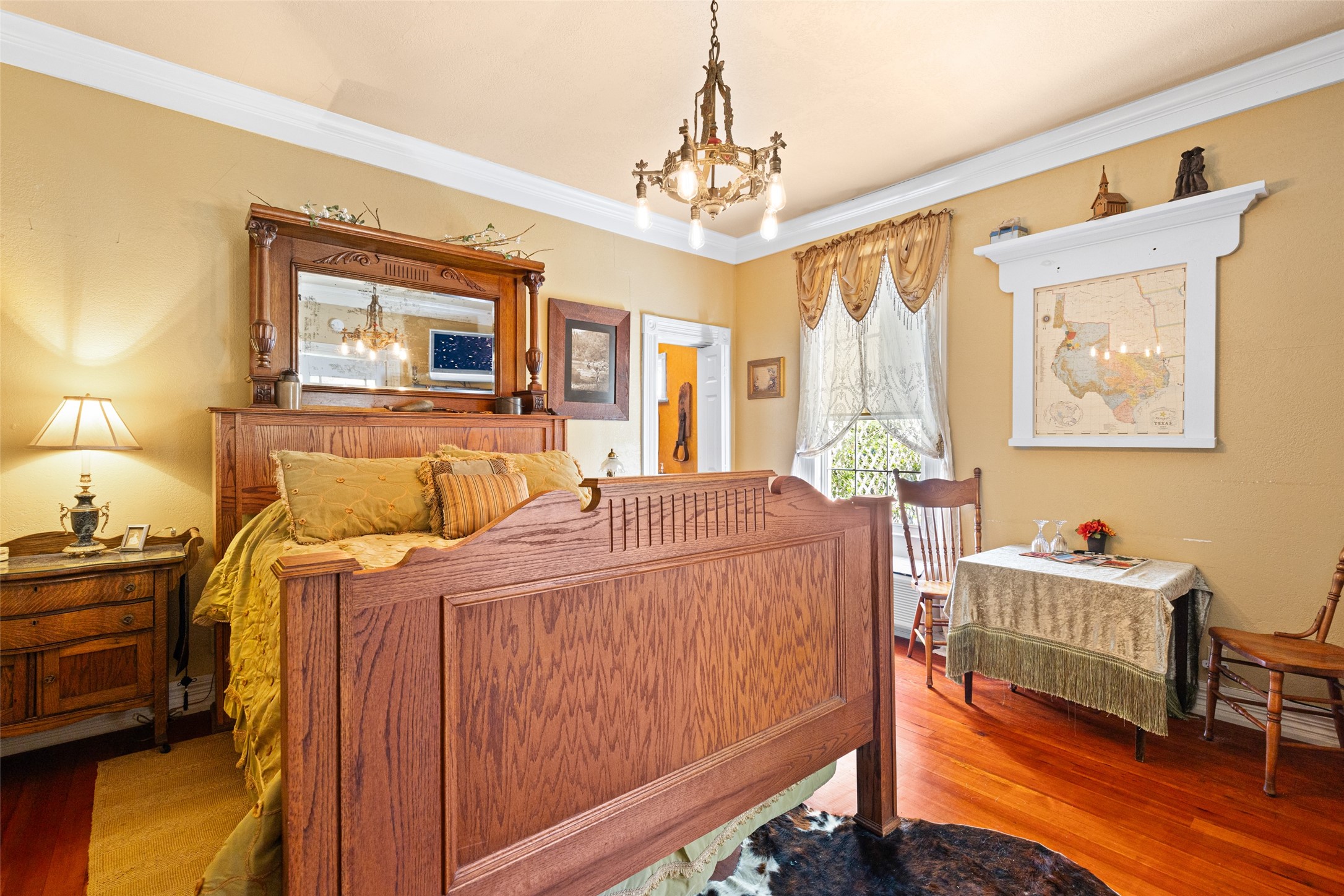 203 E Dixon Street, Jefferson, TX, 75657