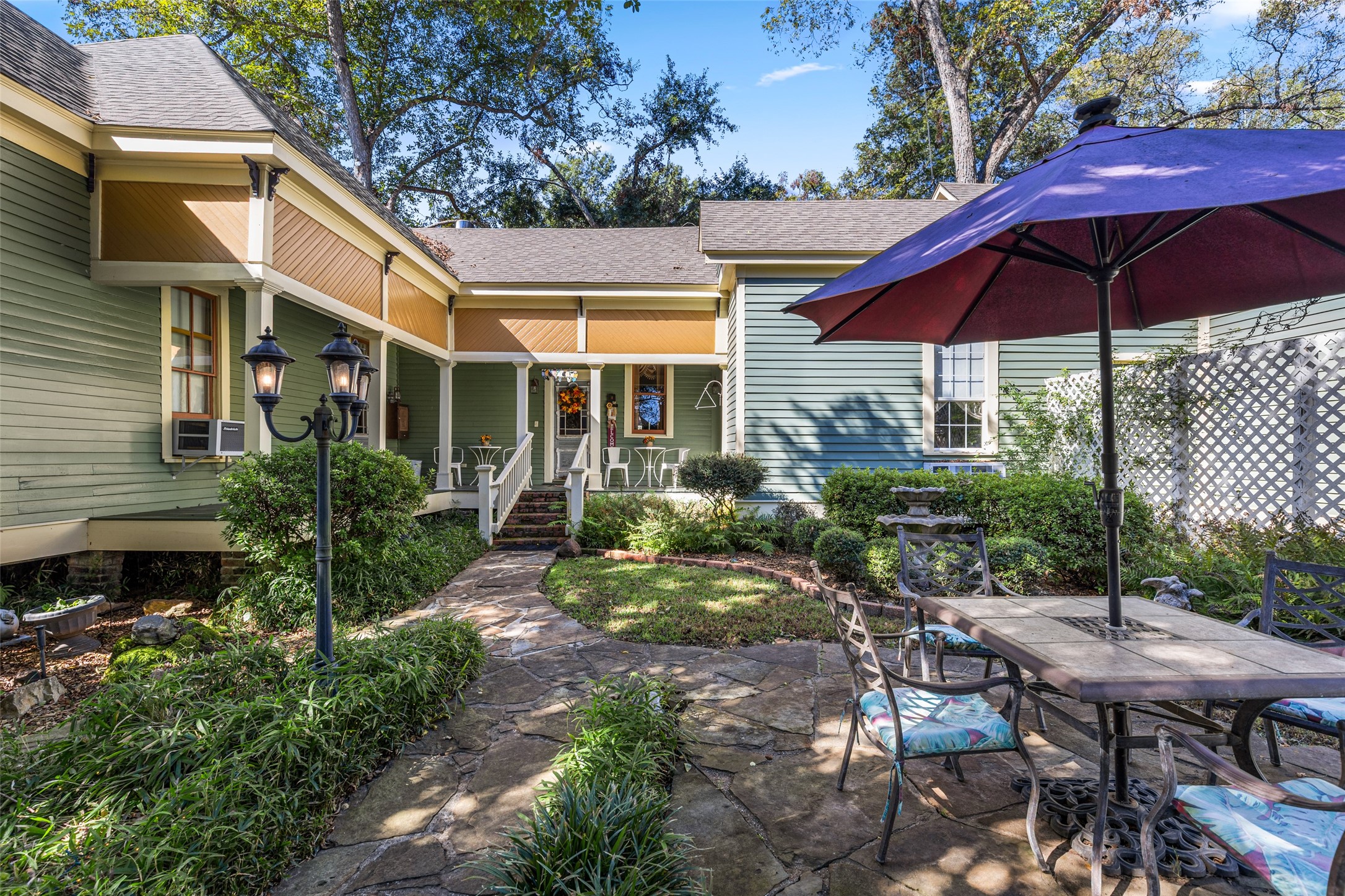 203 E Dixon Street, Jefferson, TX, 75657