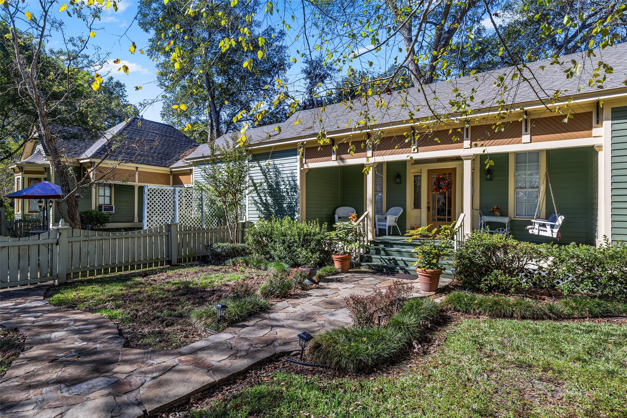 203 E Dixon Street, Jefferson, TX, 75657