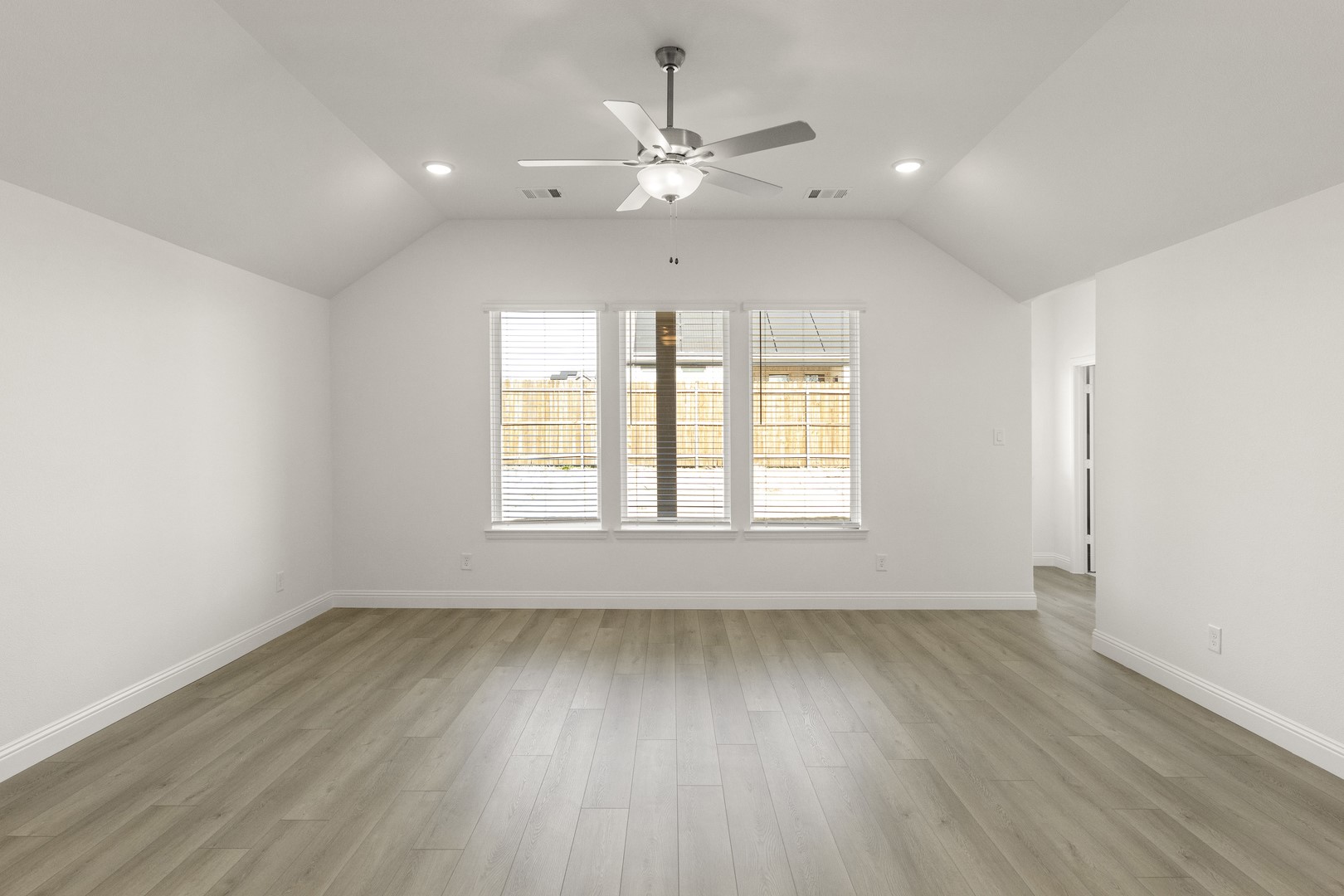 1404 Elle Lane, Aubrey, TX, 76227