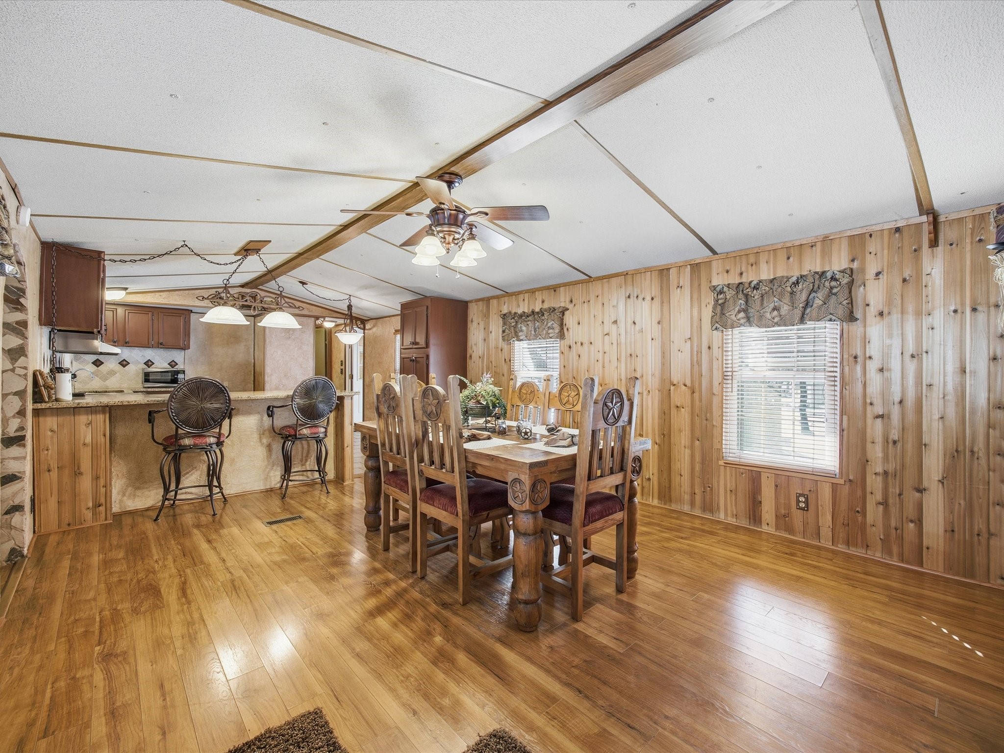 196 S Perch Road, Bowie, TX, 76230