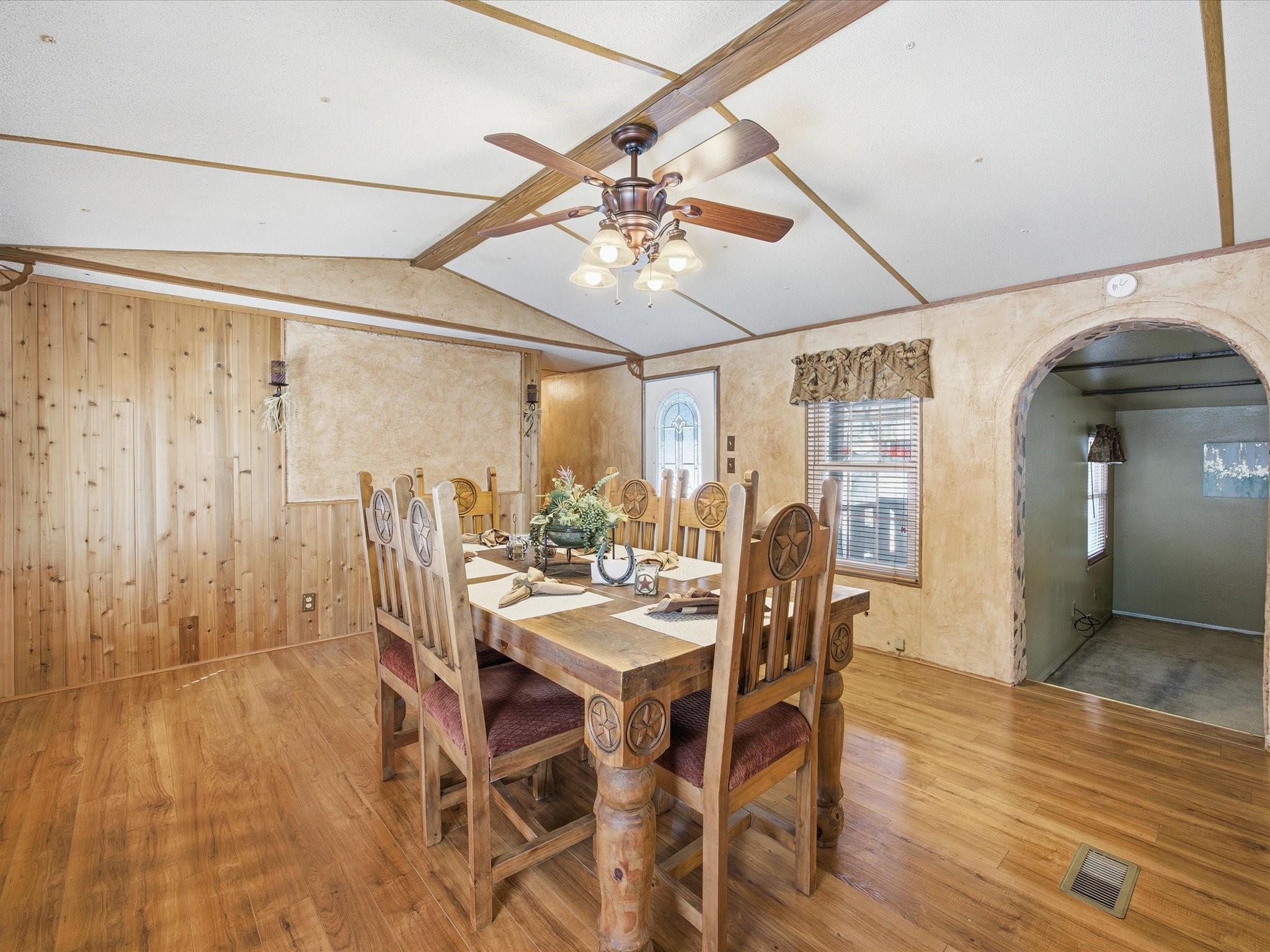 196 S Perch Road, Bowie, TX, 76230