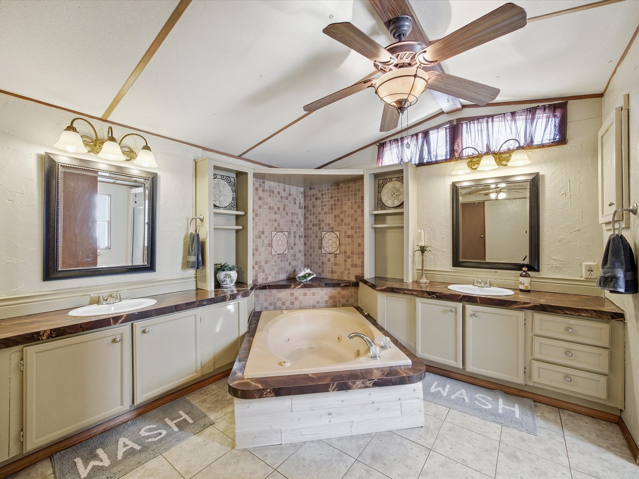 196 S Perch Road, Bowie, TX, 76230