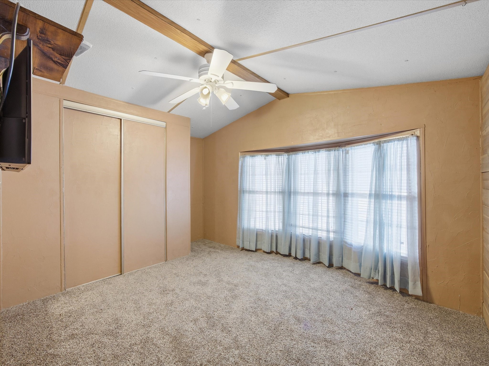 196 S Perch Road, Bowie, TX, 76230