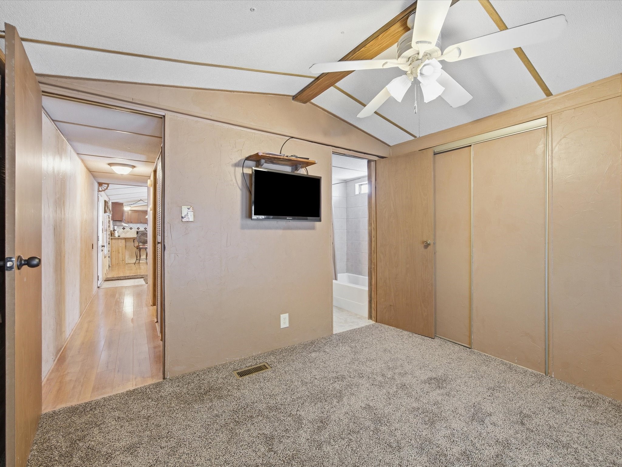 196 S Perch Road, Bowie, TX, 76230