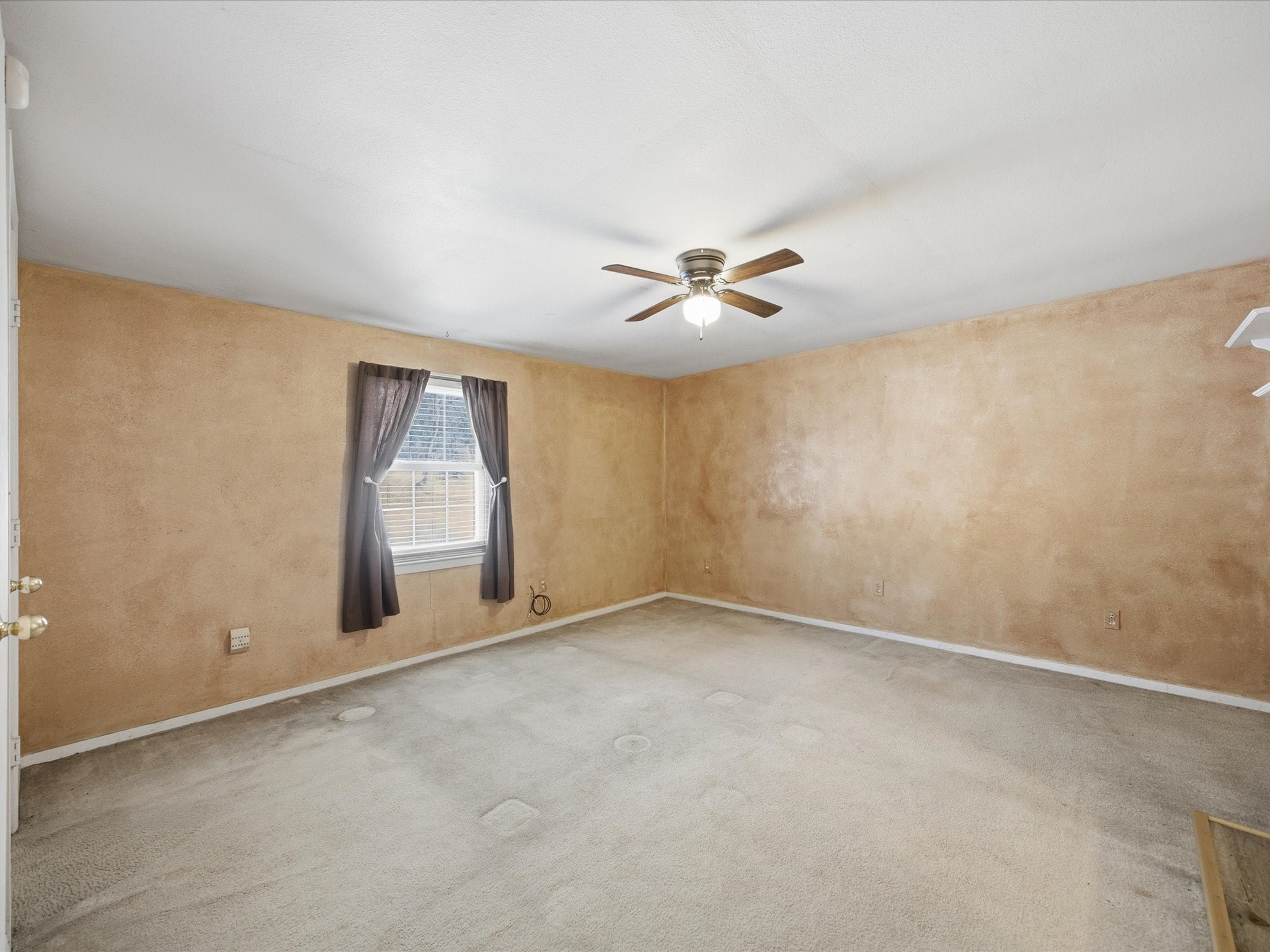 196 S Perch Road, Bowie, TX, 76230