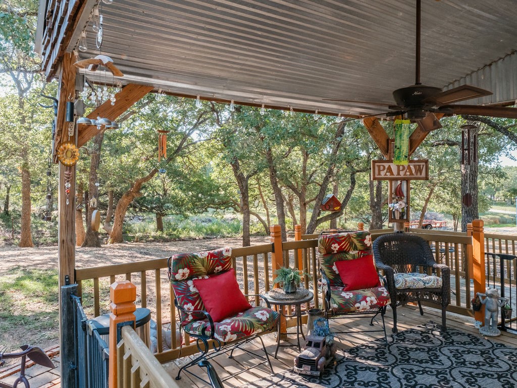 196 S Perch Road, Bowie, TX, 76230