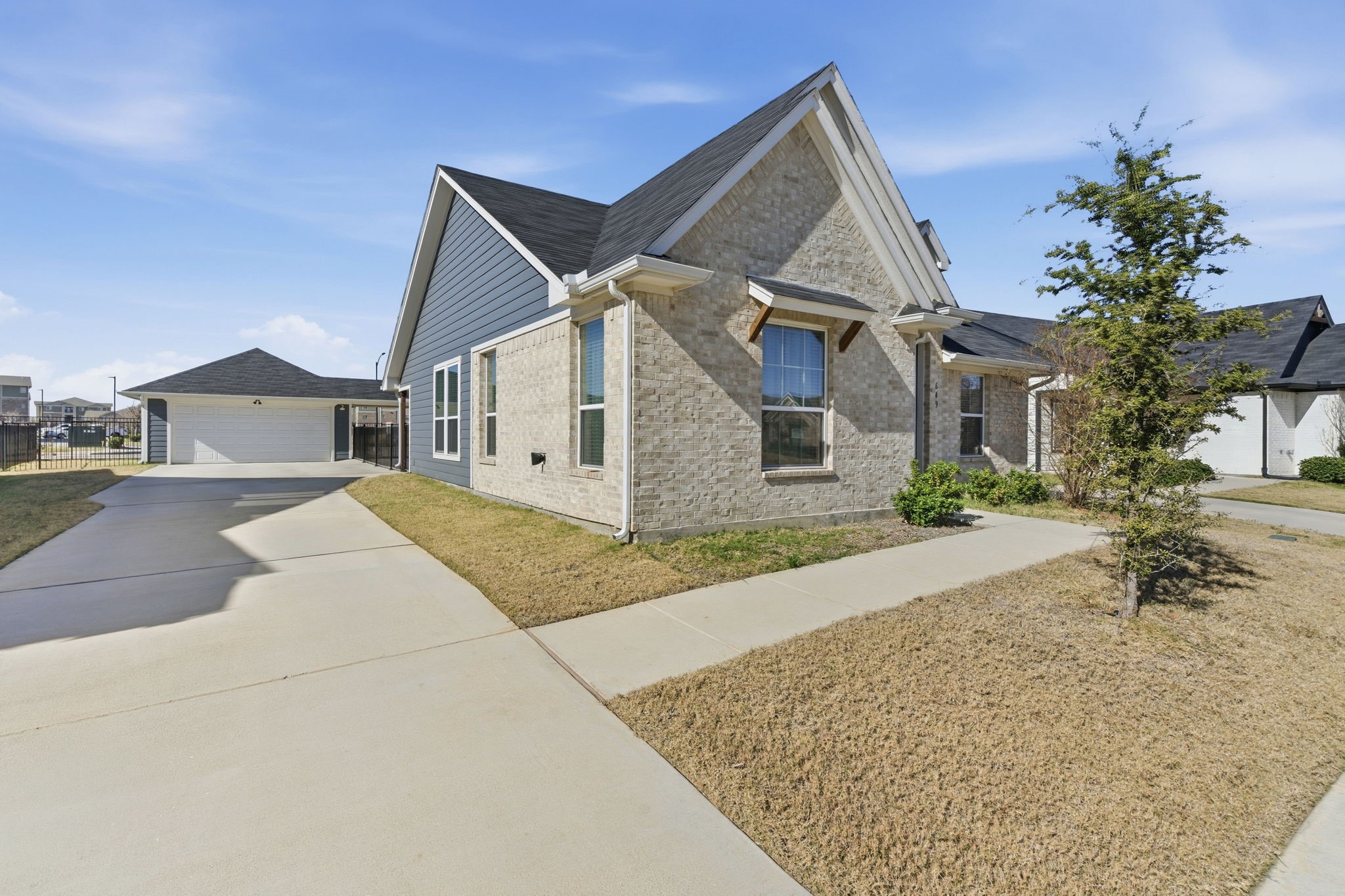 649 Charlotte Lane, Burleson, TX, 76028