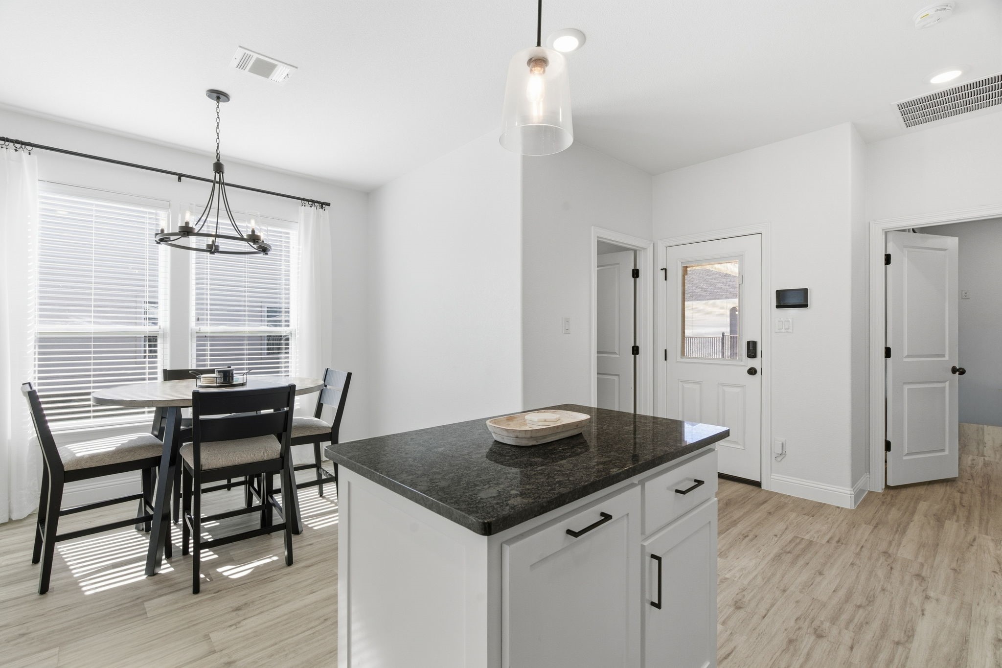 649 Charlotte Lane, Burleson, TX, 76028
