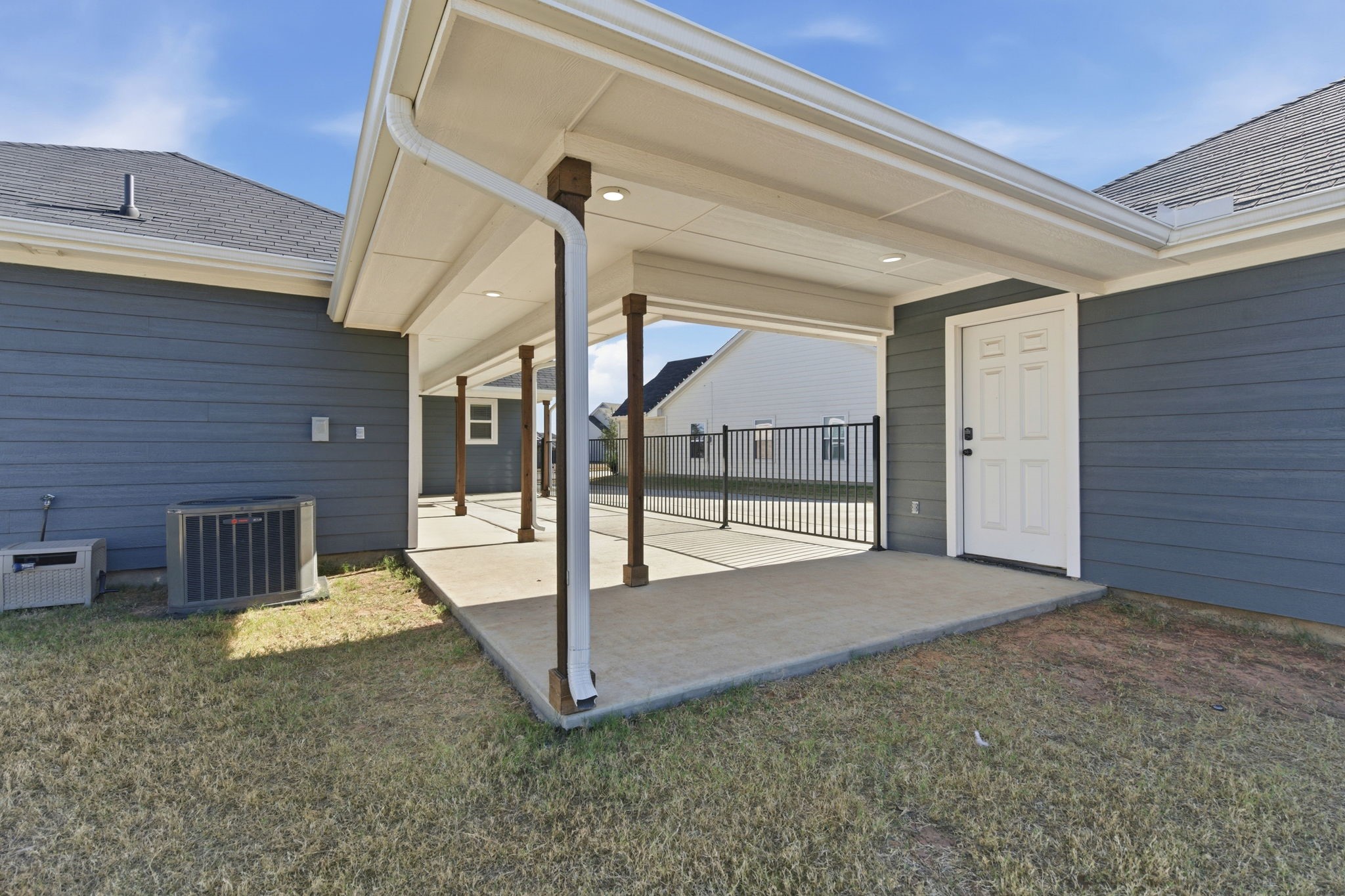 649 Charlotte Lane, Burleson, TX, 76028