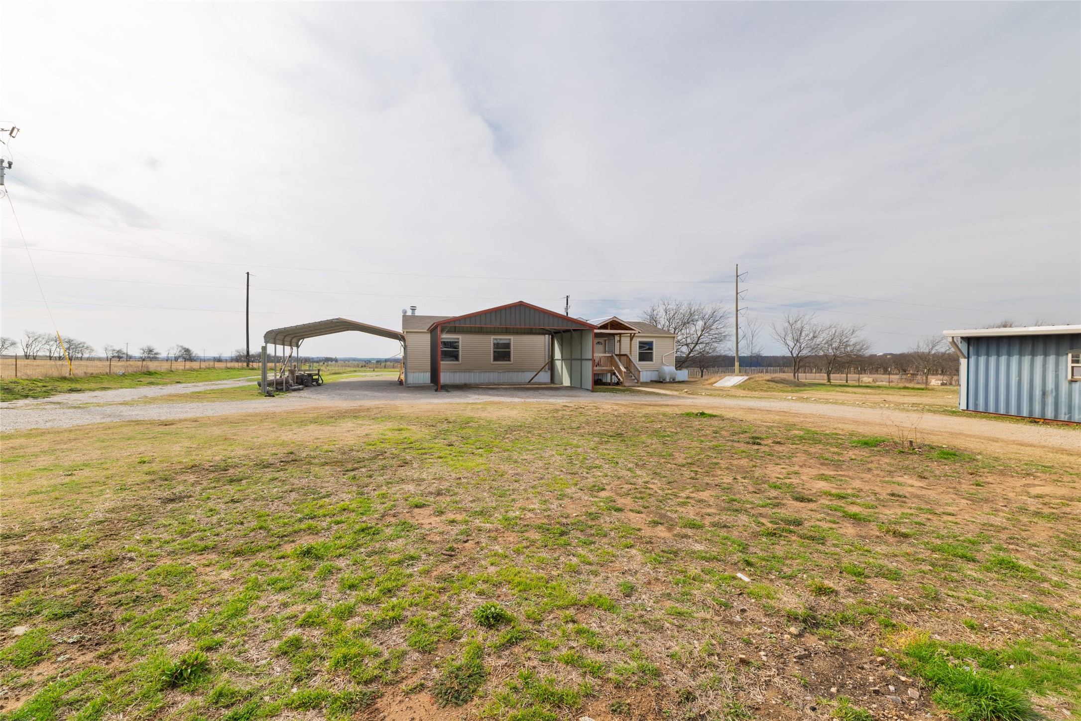 Property photo 01 of 2614 County Road 4010, Decatur, TX 76234 | MLS #21154767