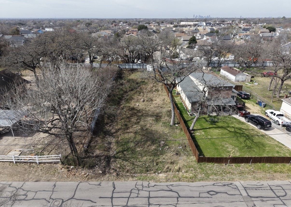 1913 Leroy Road, Dallas, TX, 75217