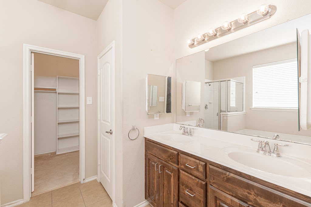 6811 Gamecock Court, Greenville, TX, 75402