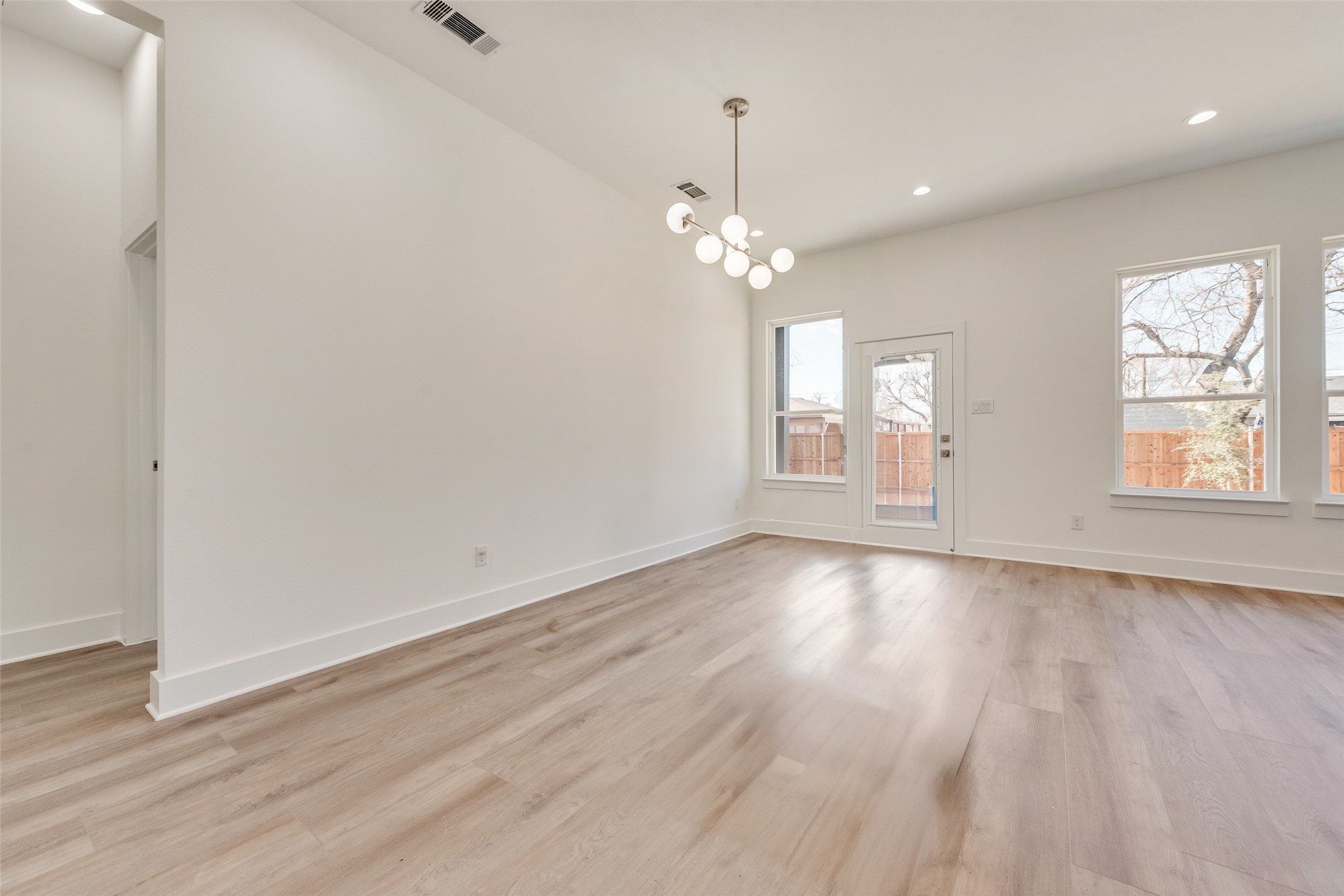 4021 Esmalda Street, Dallas, TX, 75212