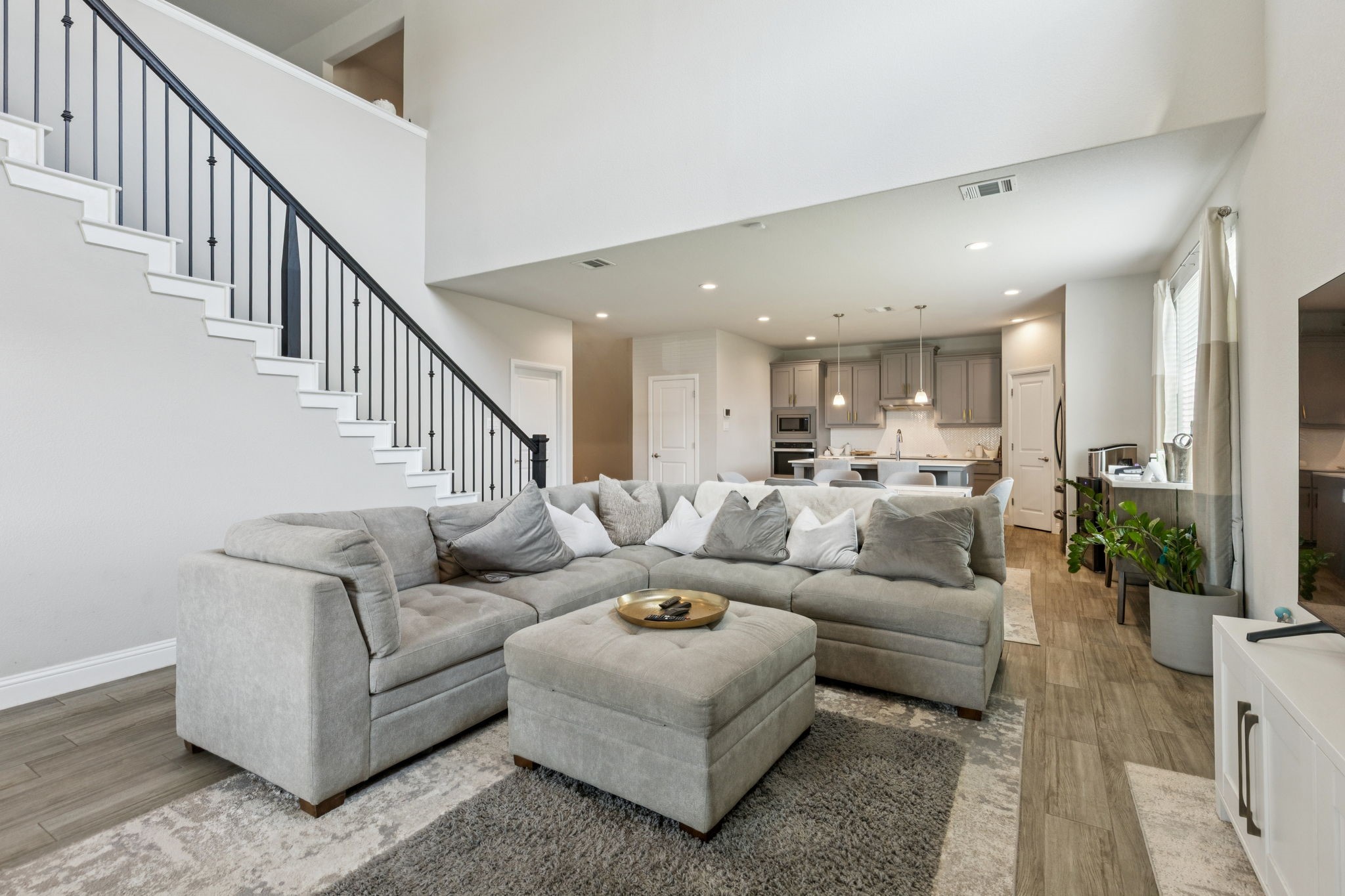 622 Summer Grove Drive, Midlothian, TX, 76065