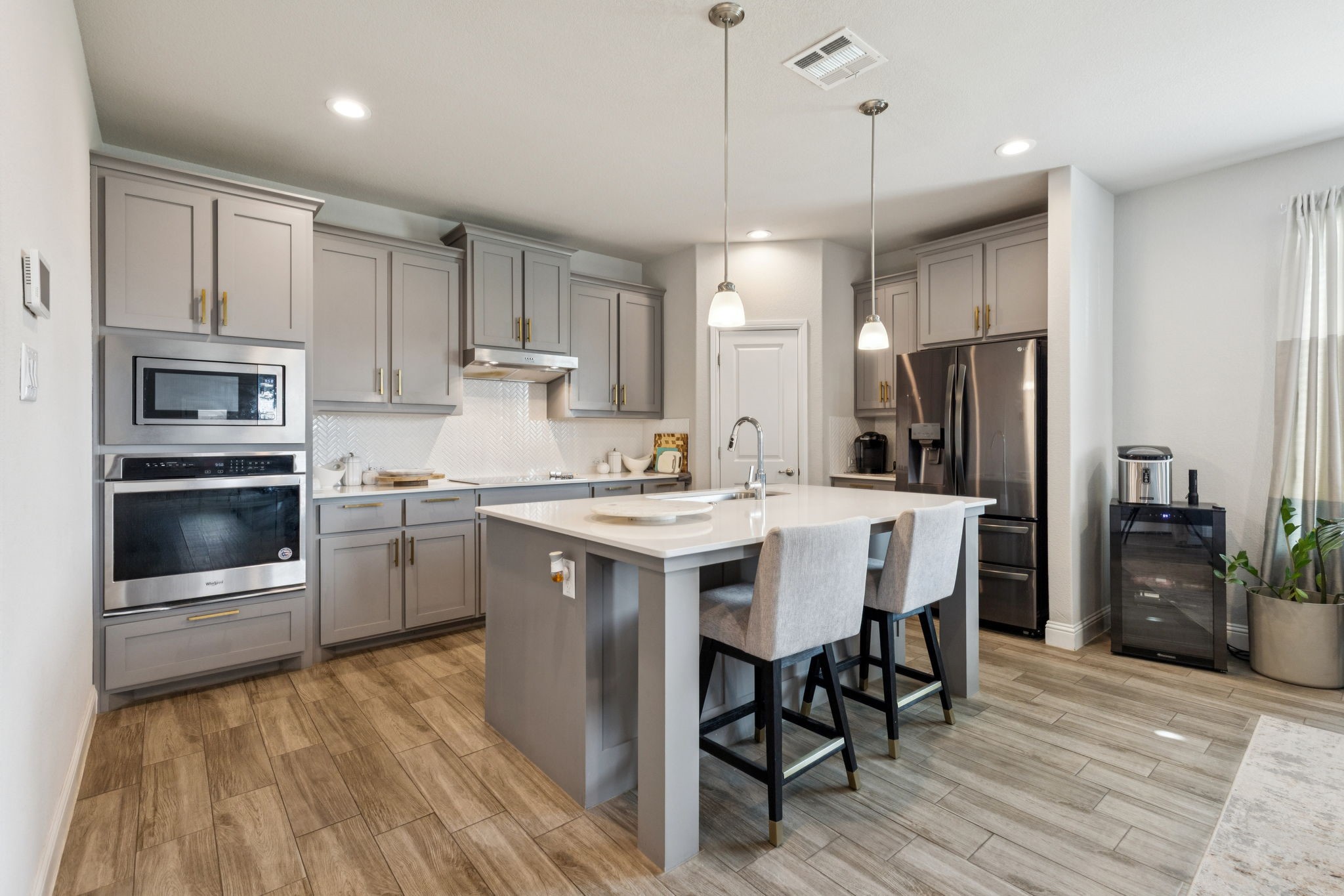 622 Summer Grove Drive, Midlothian, TX, 76065